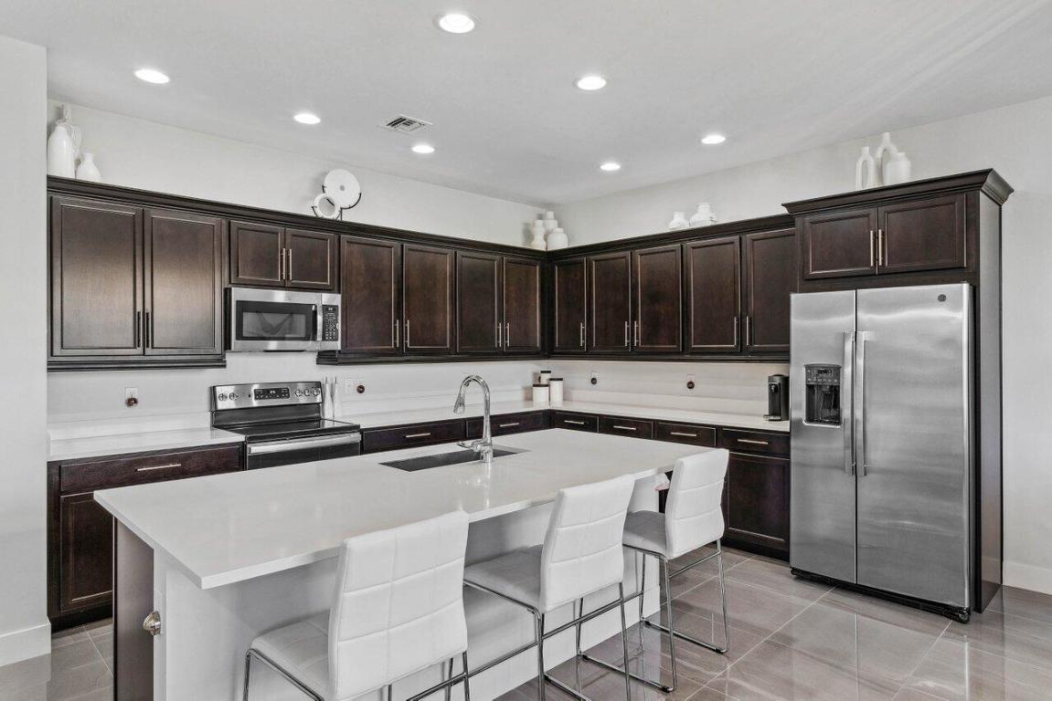 SKY COVE - Residential