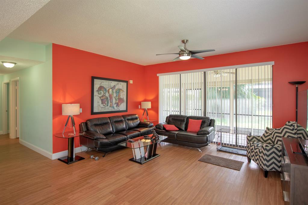 LEXINGTON CLUB VILLAS CONDO - Residential