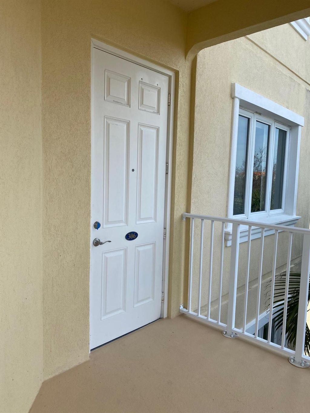 Photo of 32 Harbour Isle Drive W #306, Fort Pierce, FL 34949 (MLS # R10966162)