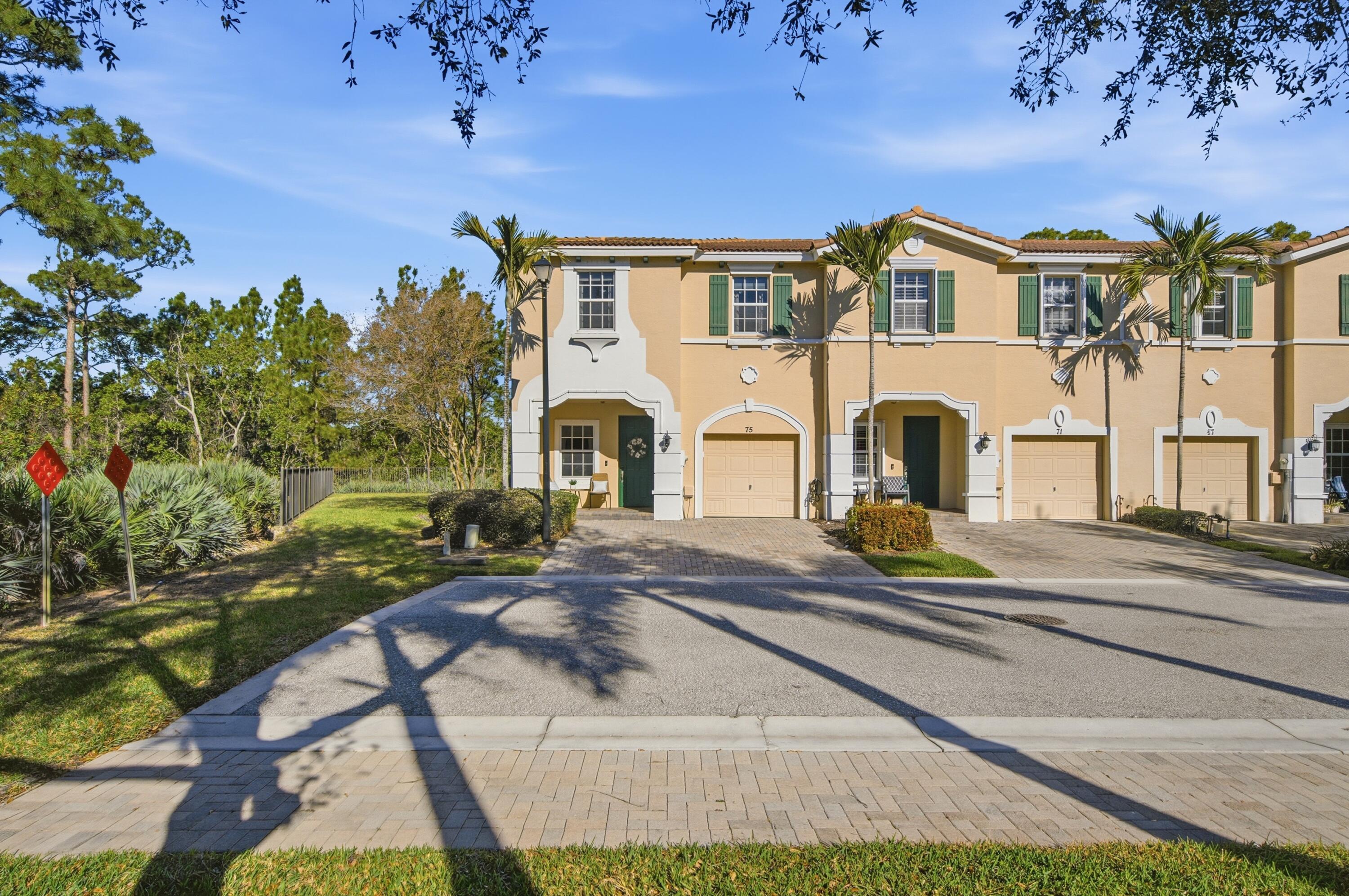 75 SW Squirrel Nest Way