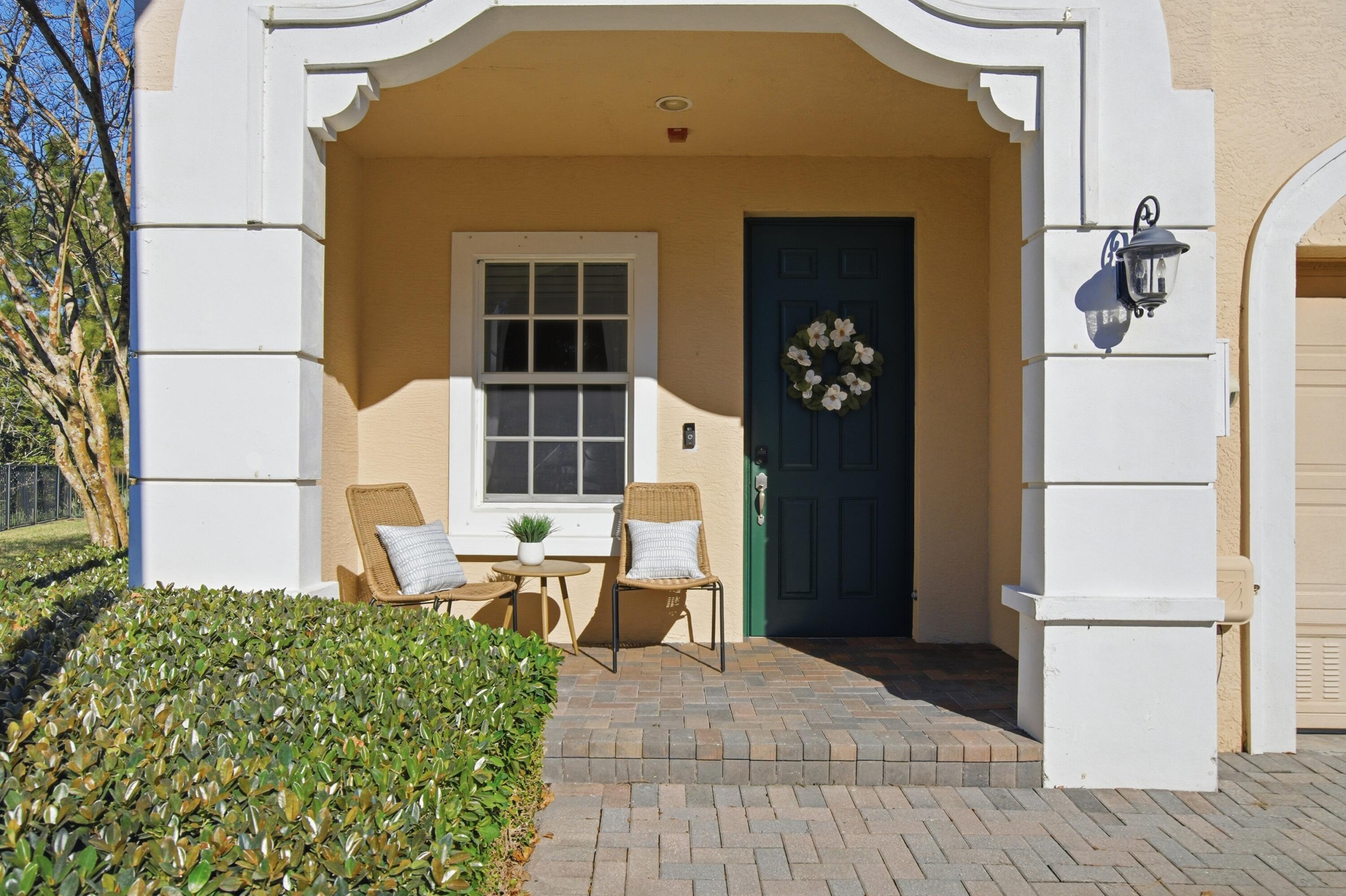 75 SW Squirrel Nest Way