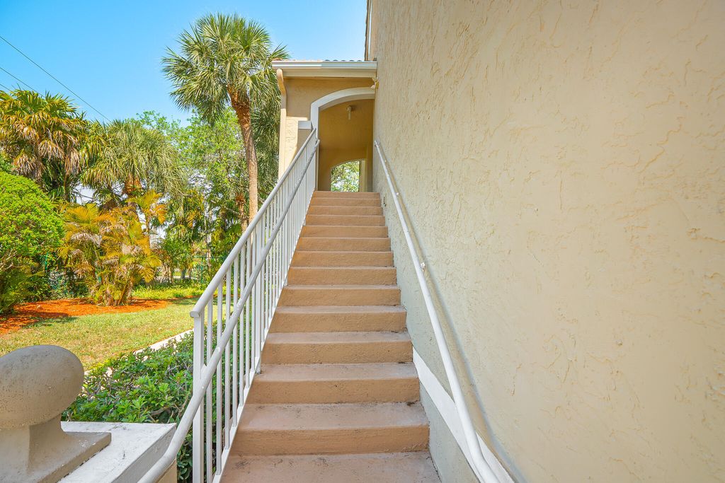 Photo of 284 Village Boulevard #9201, Tequesta, FL 33469 (MLS # R11071907)