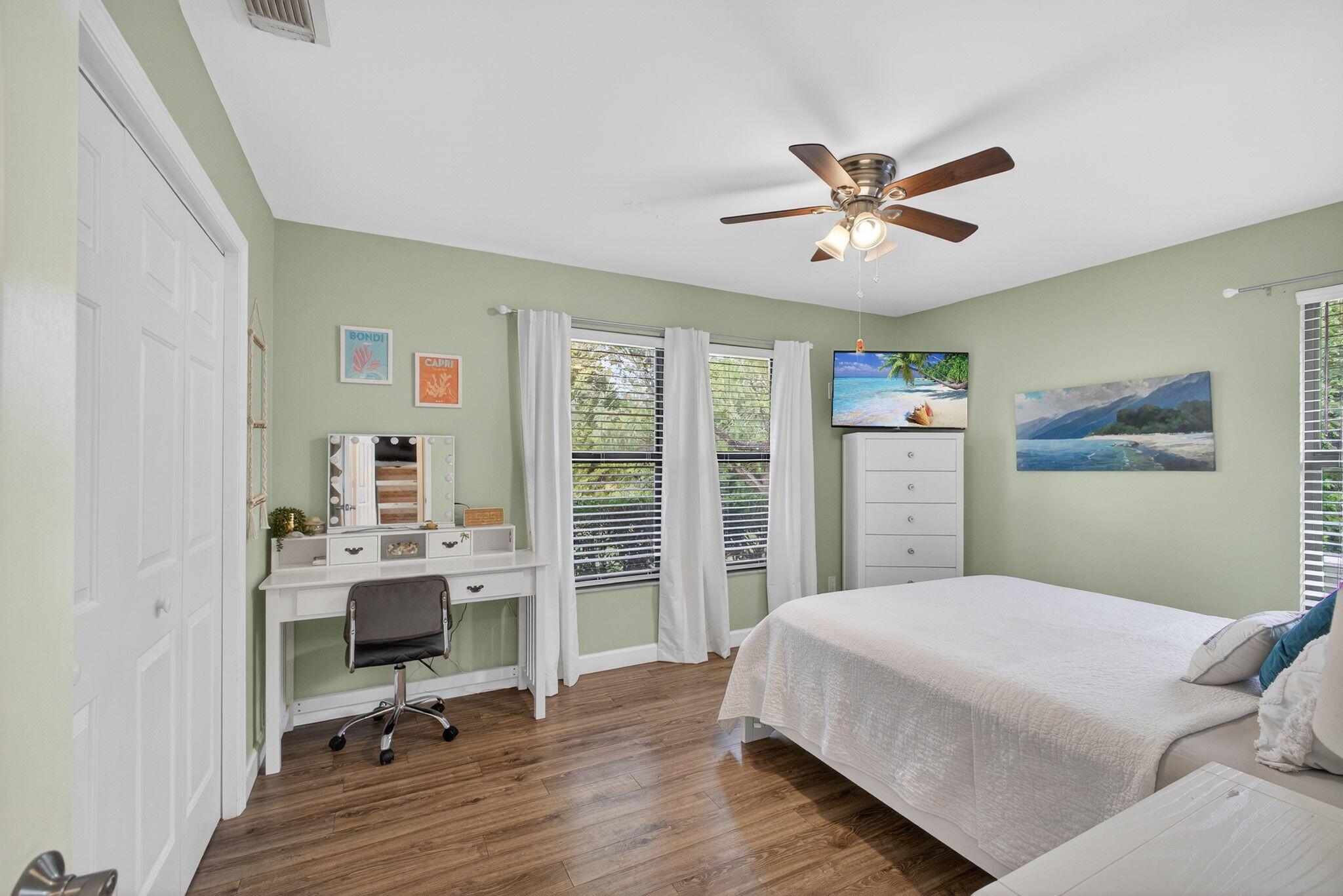 PINECREST LAKES - Residential