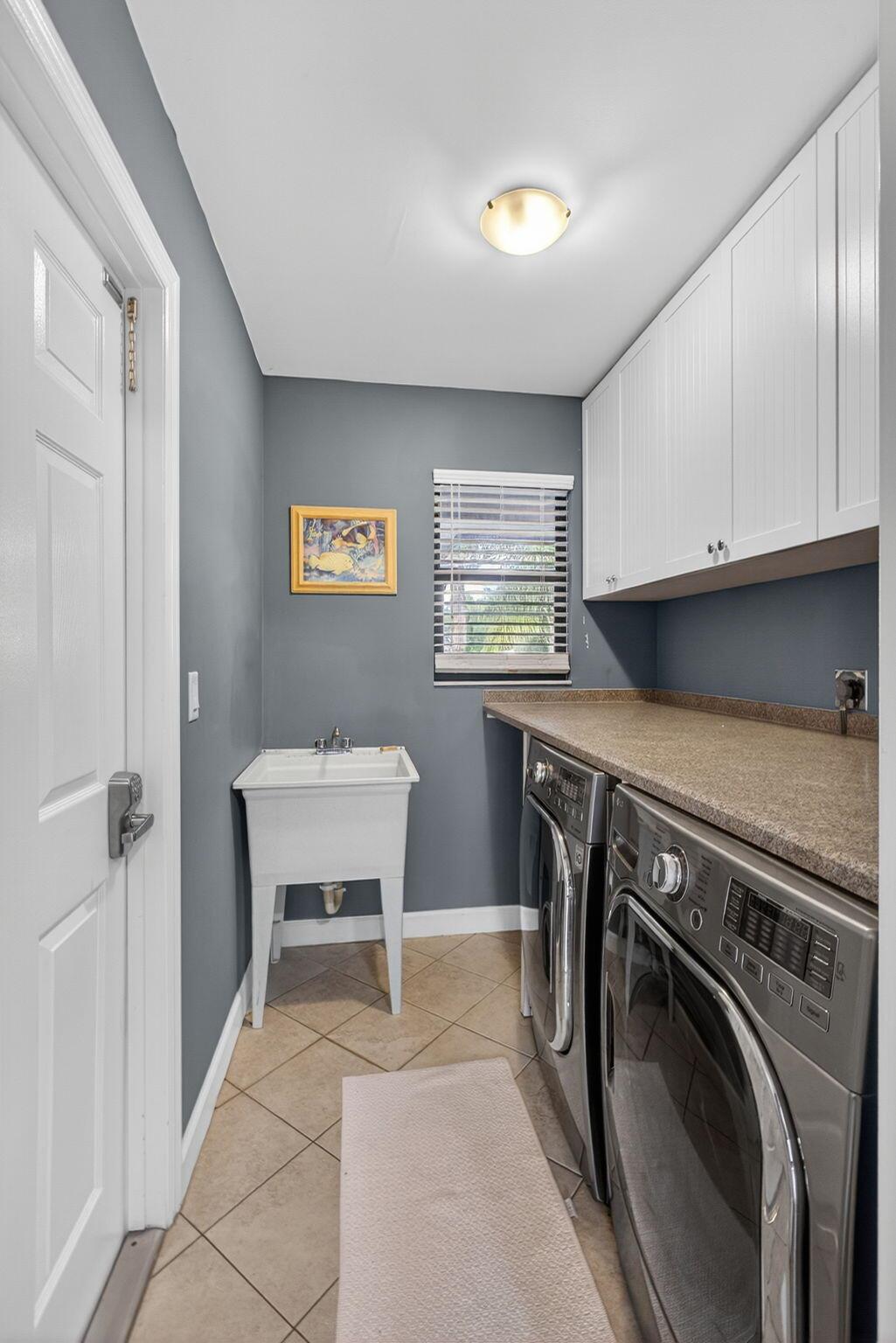 PINECREST LAKES - Residential