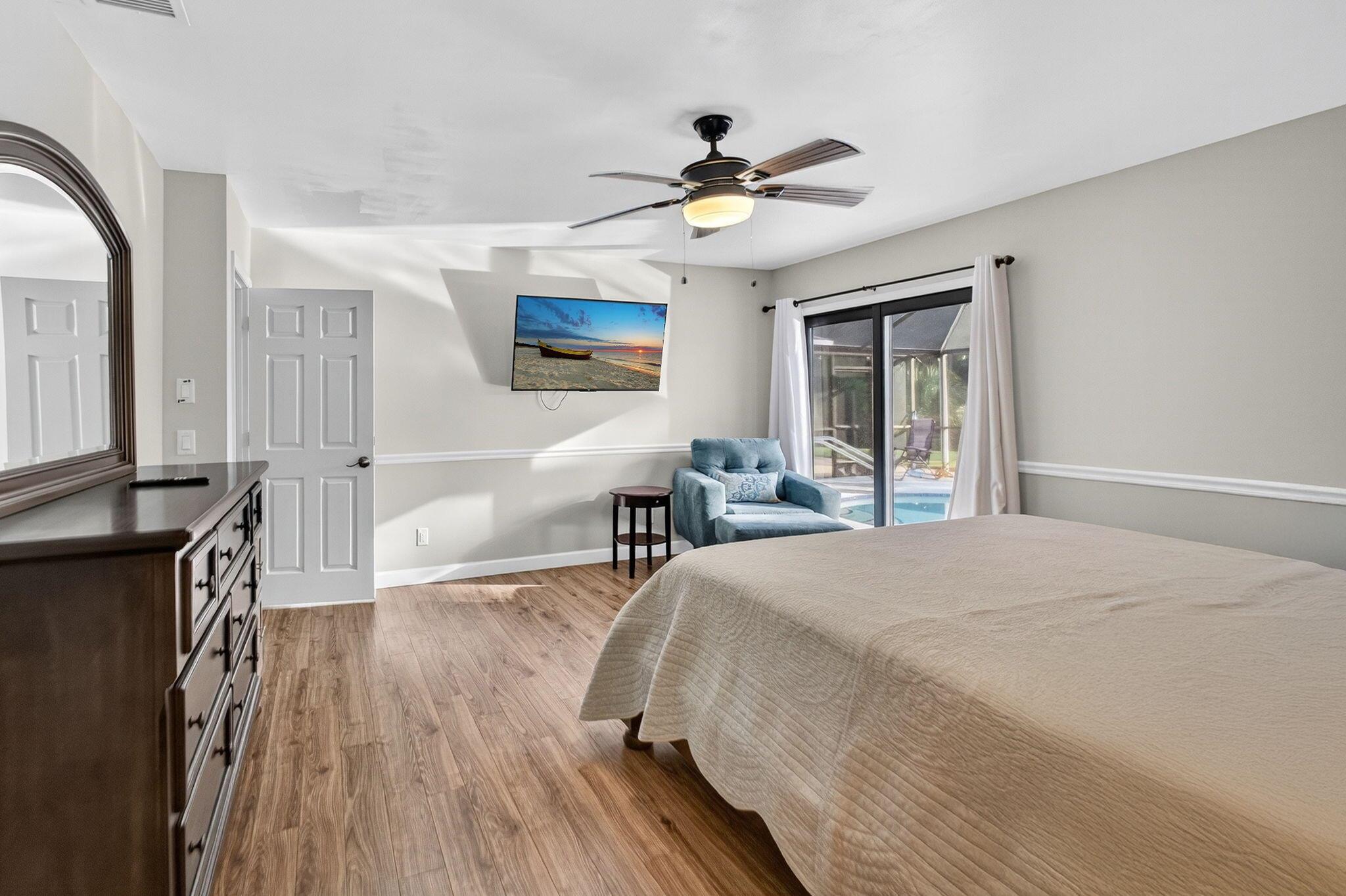 PINECREST LAKES - Residential