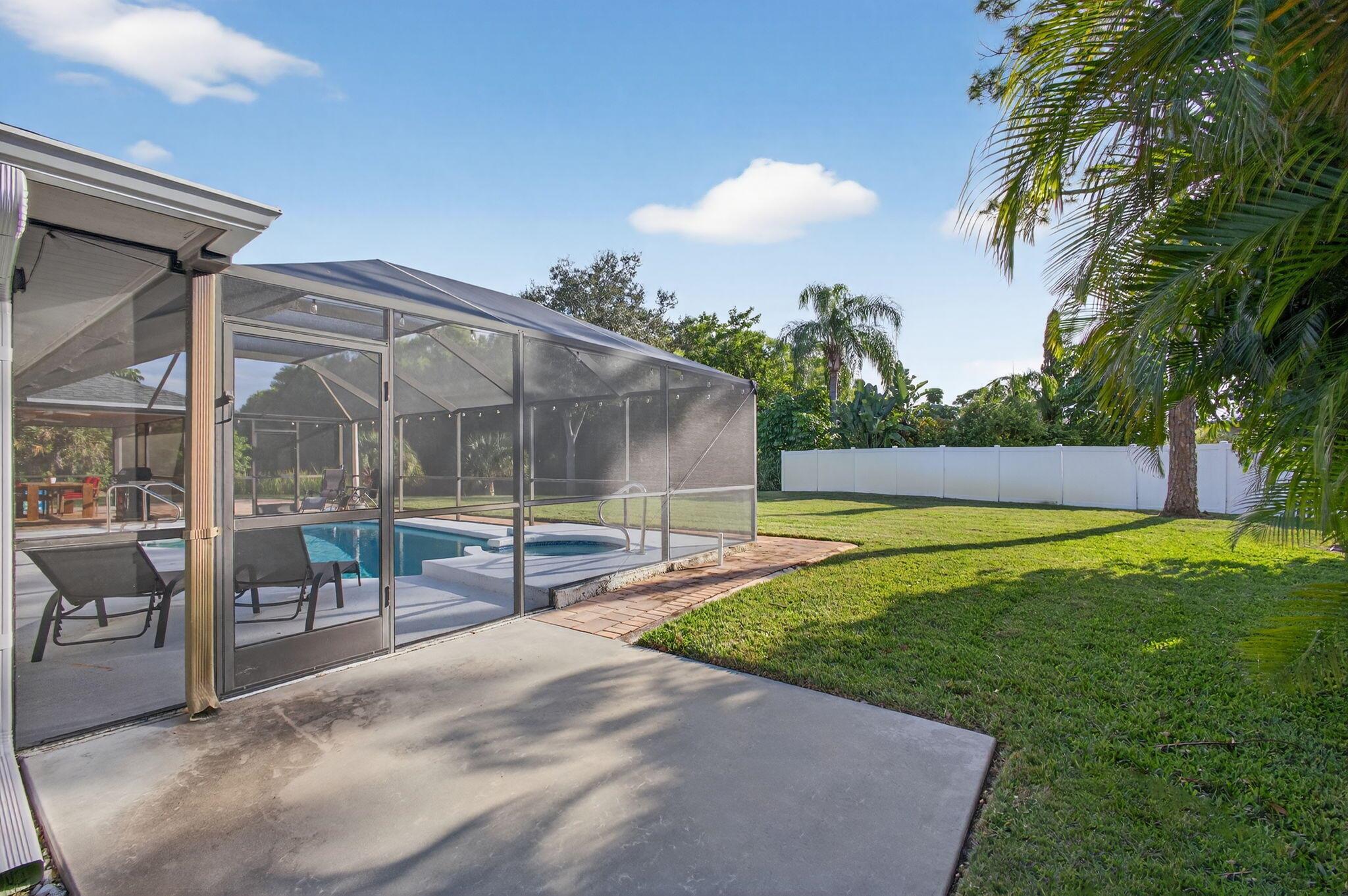 PINECREST LAKES - Residential