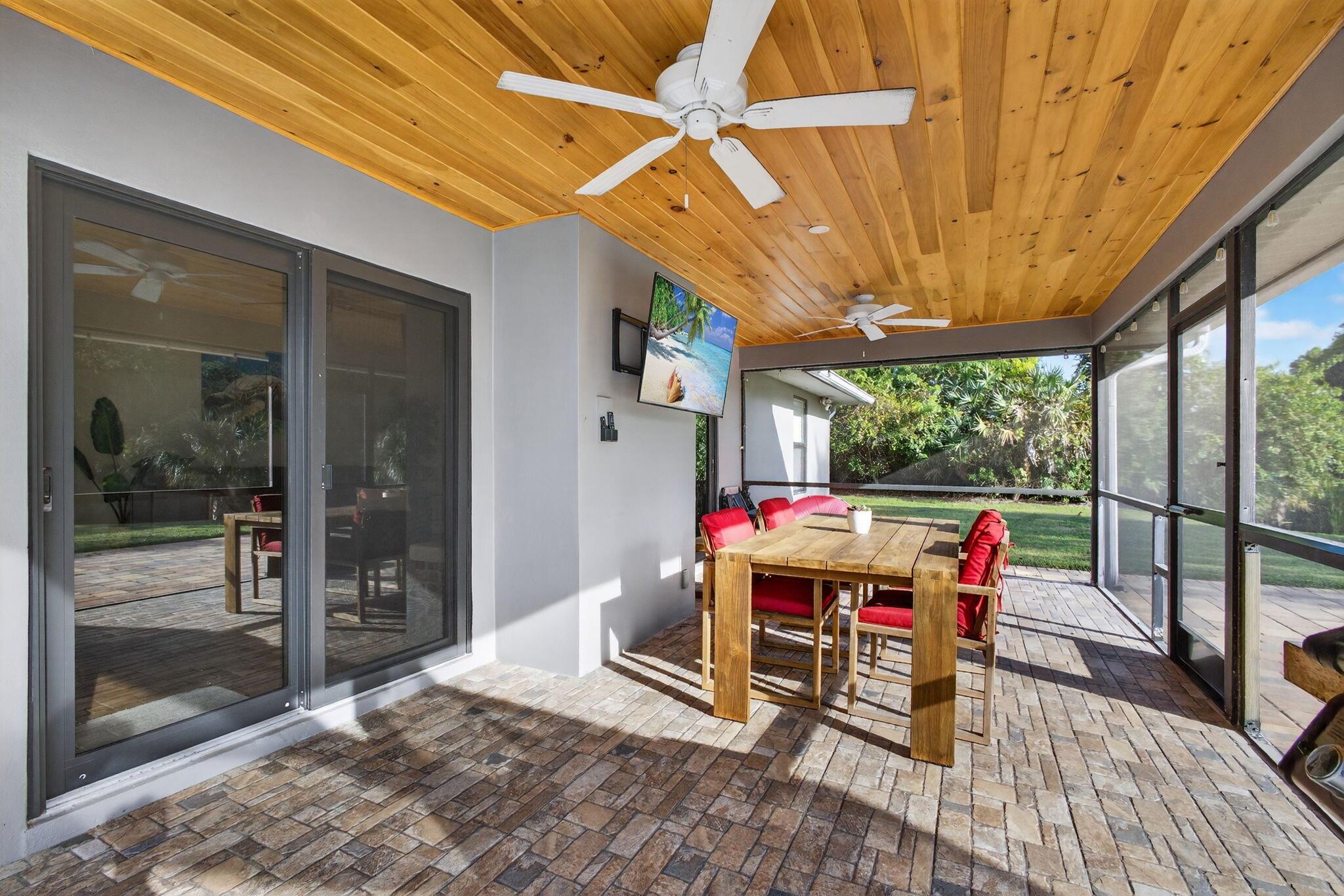 PINECREST LAKES - Residential