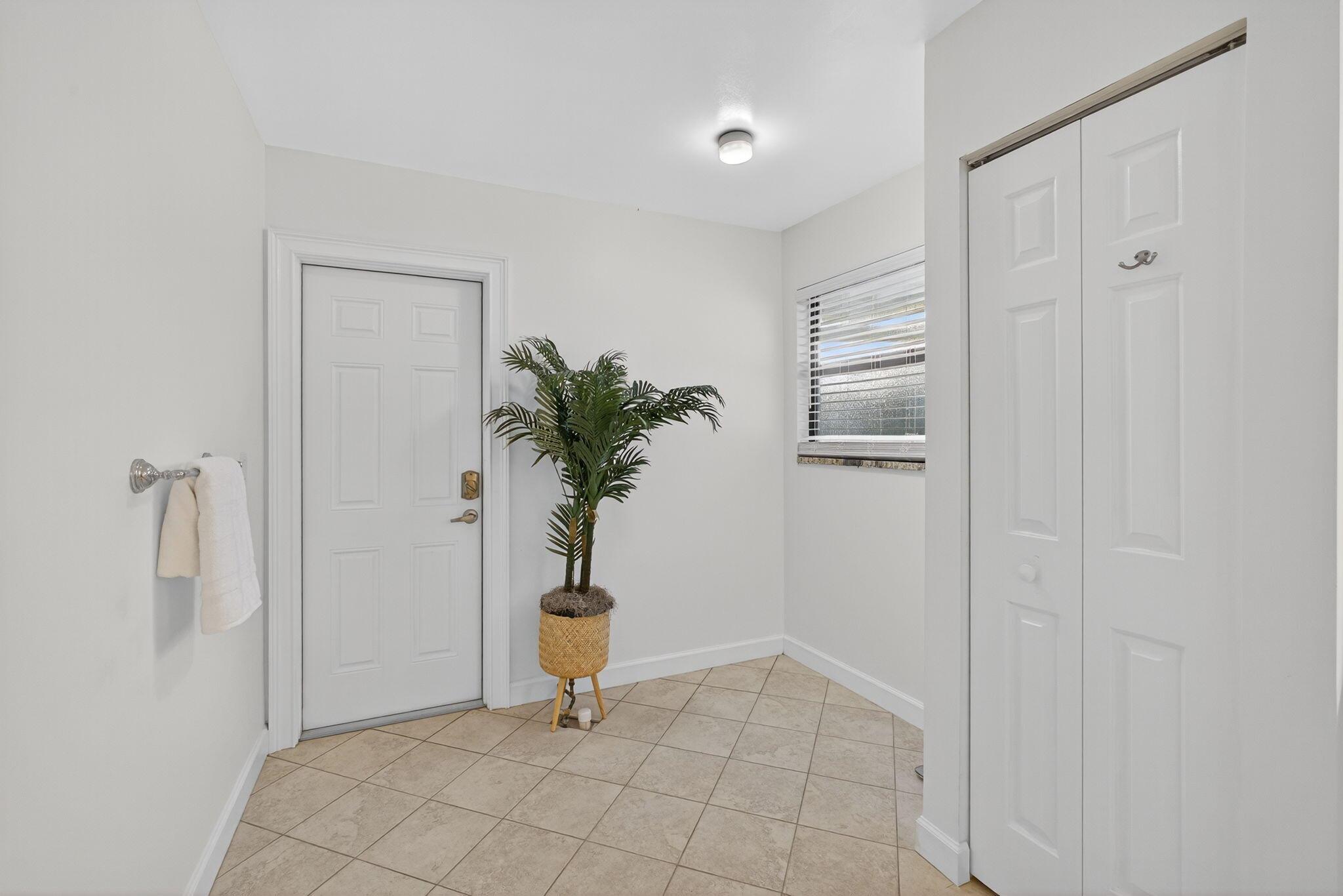 PINECREST LAKES - Residential