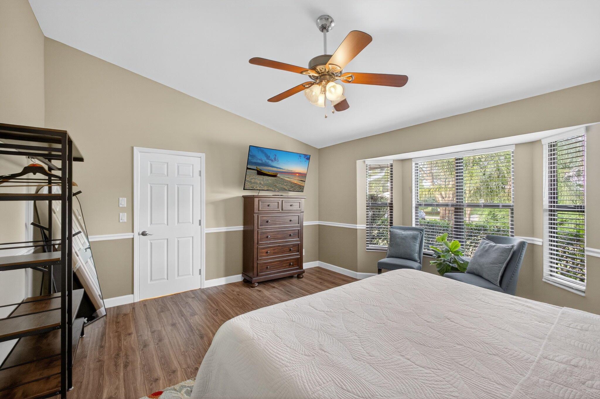 PINECREST LAKES - Residential