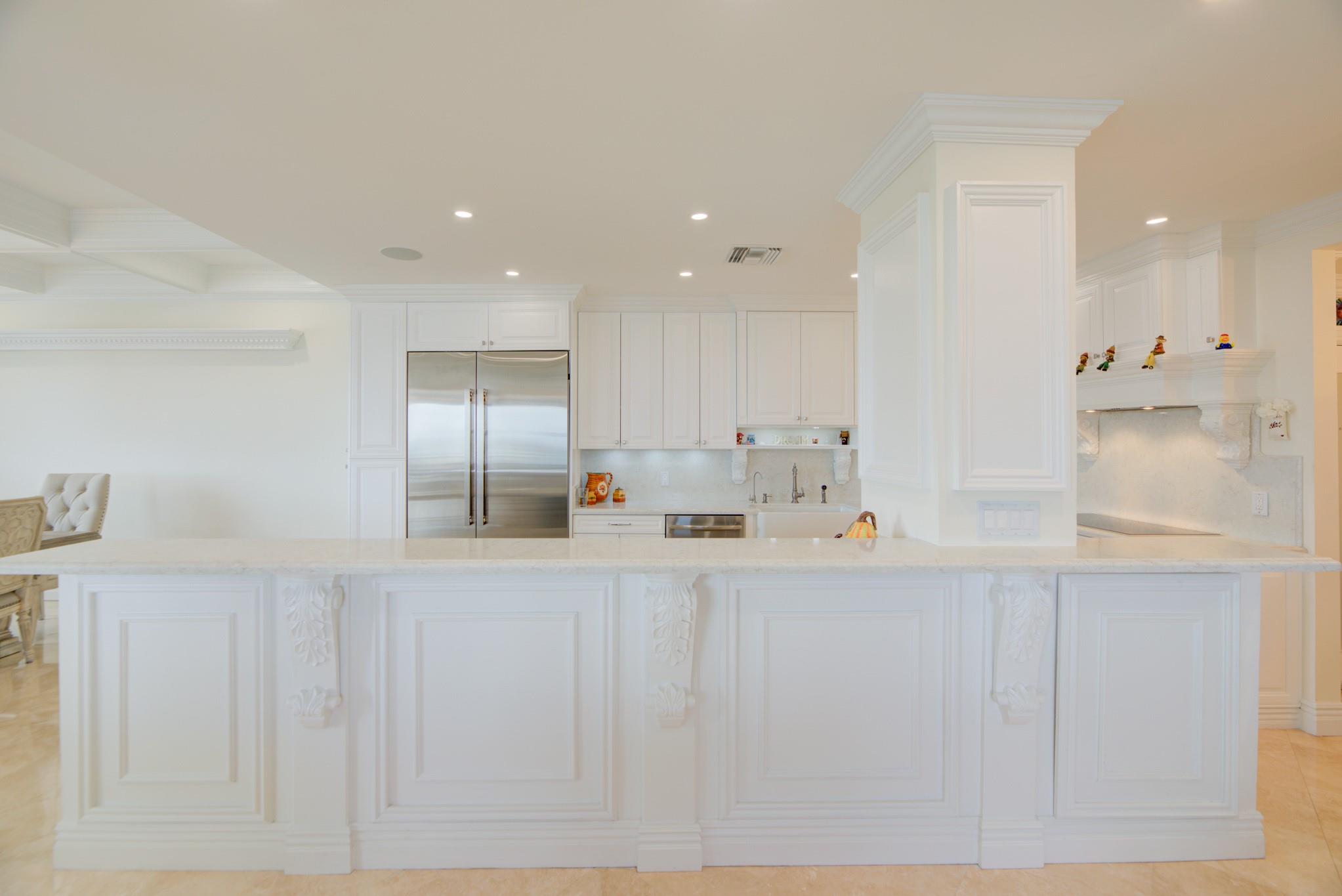 Venetian Condominium - Residential