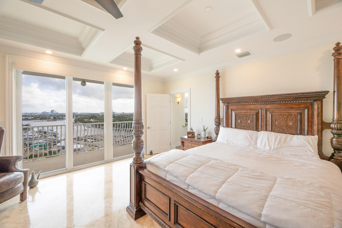 Venetian Condominium - Residential