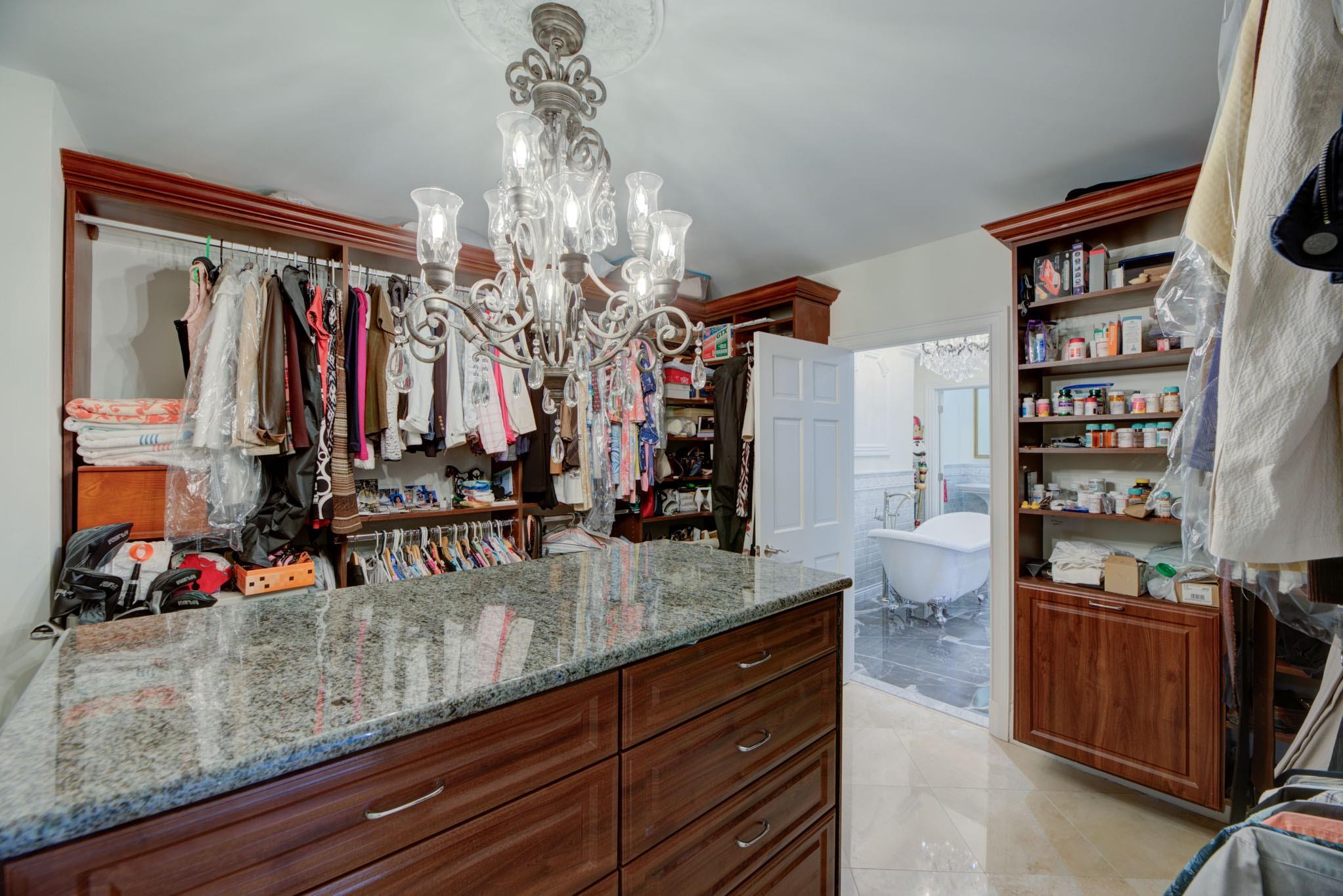 Venetian Condominium - Residential