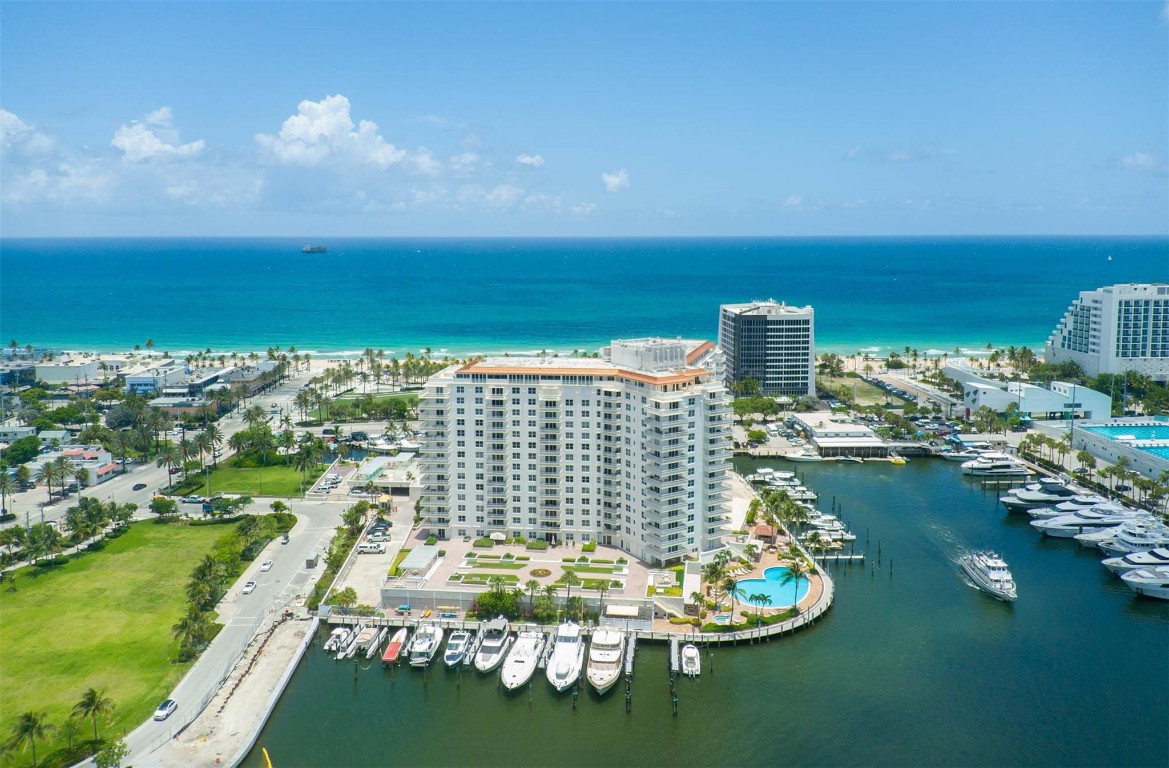 Venetian Condominium - Residential