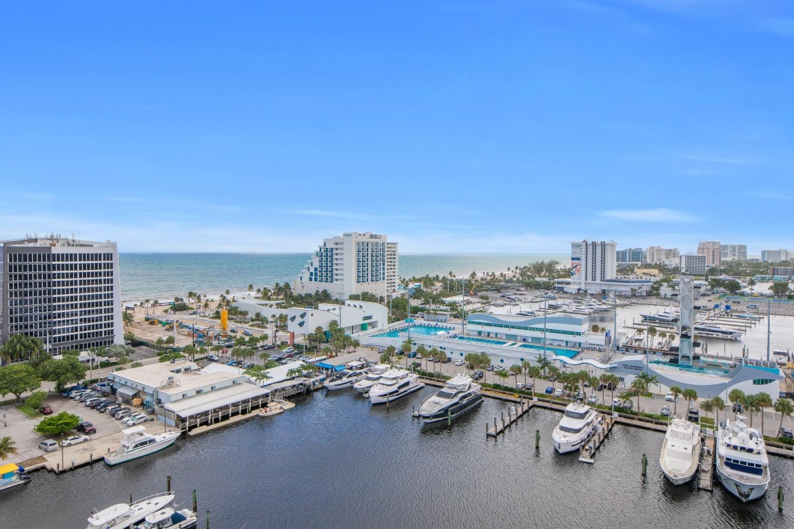 Venetian Condominium - Residential