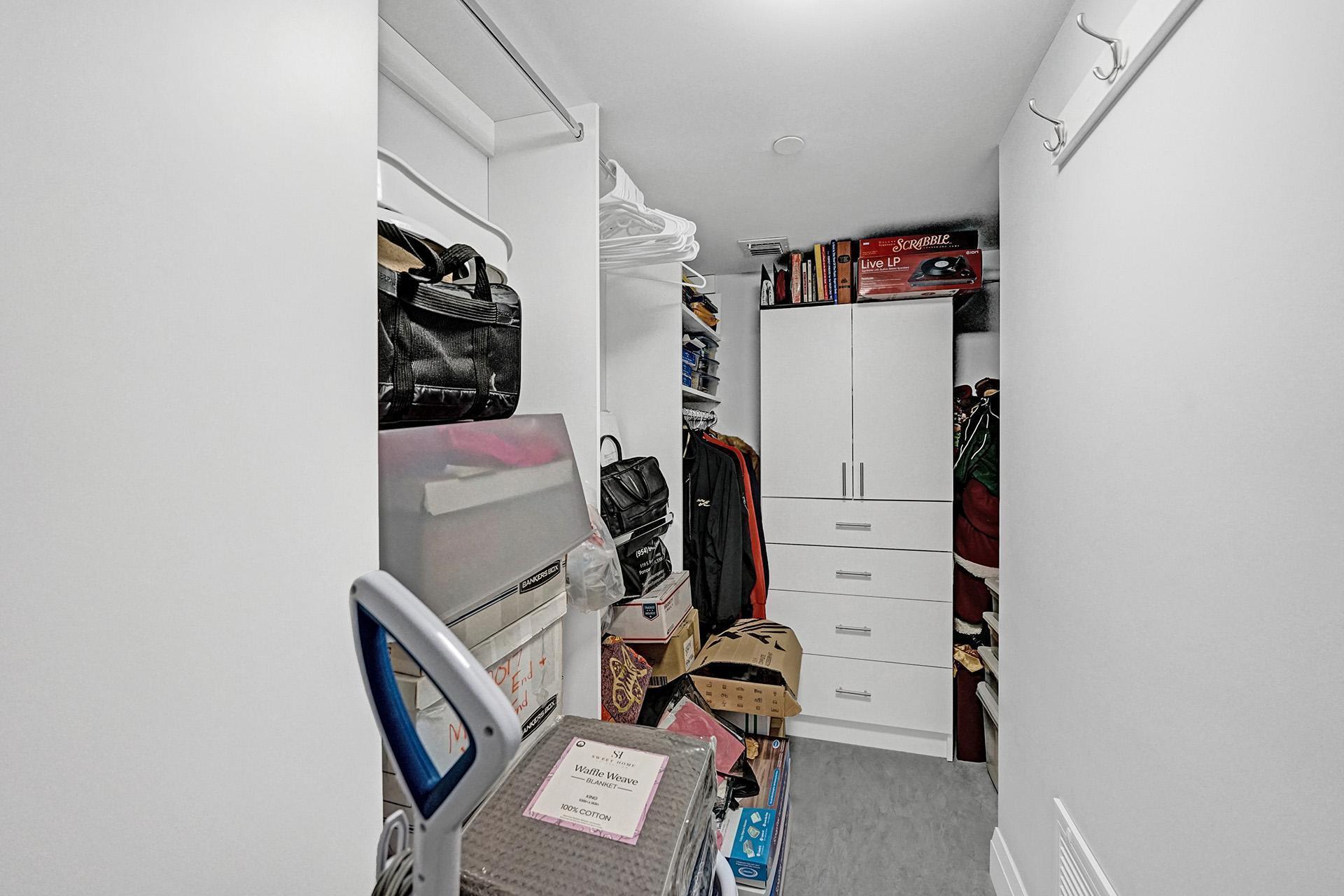 OVERLOOK CONDO - Residential