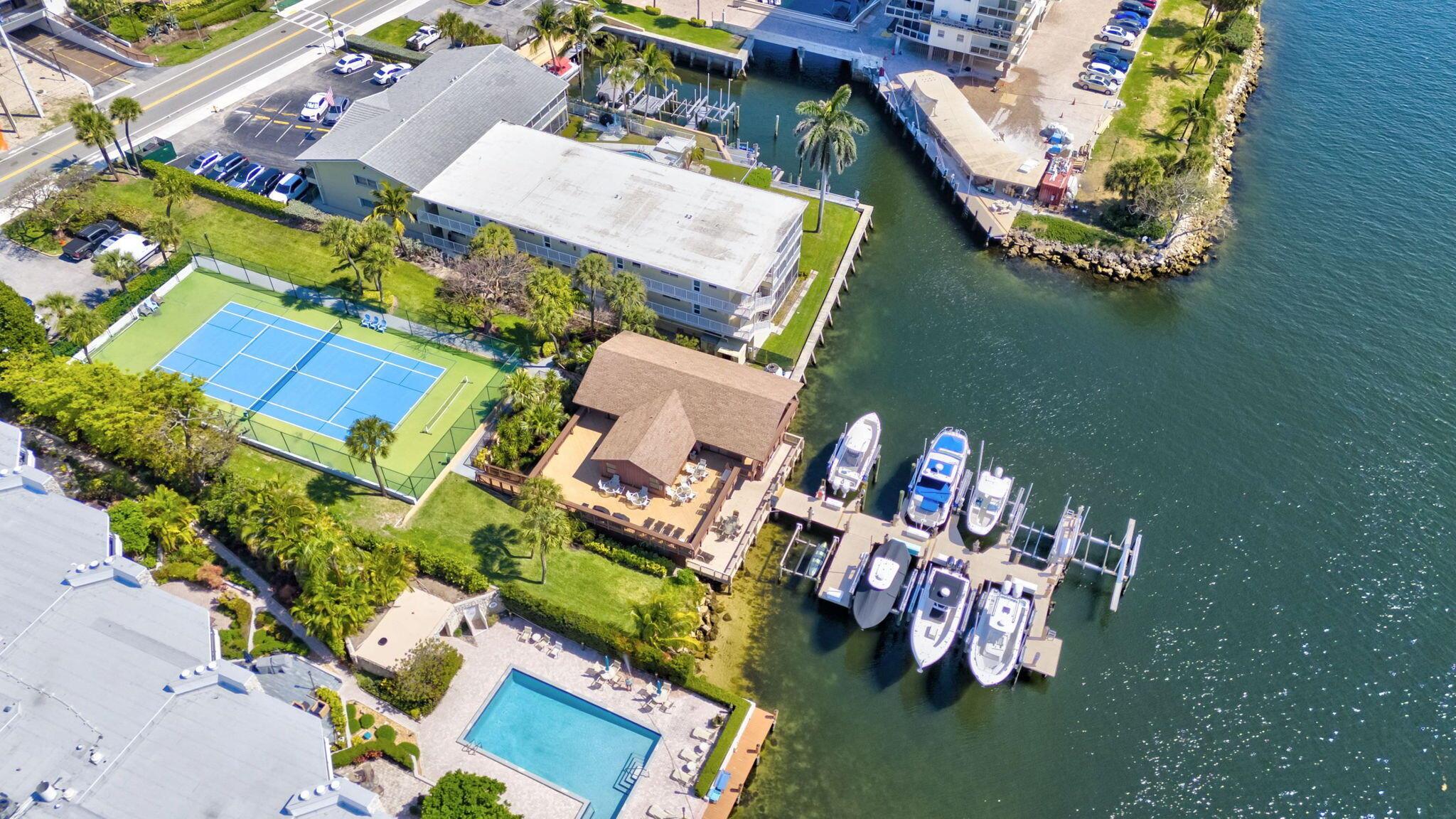 OVERLOOK CONDO - Residential