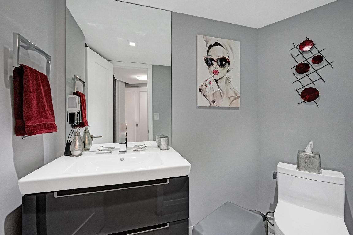 OVERLOOK CONDO - Residential