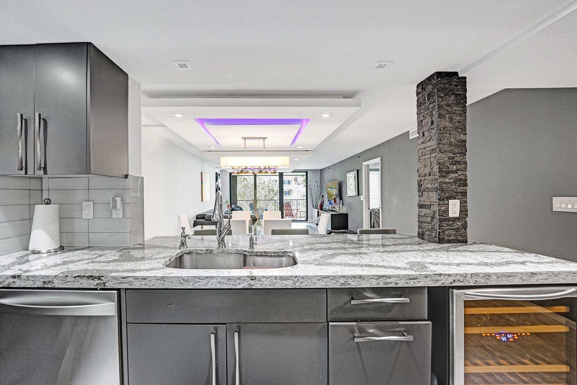 View photos, virtual tours, details... 1167 Hillsboro Mile 206