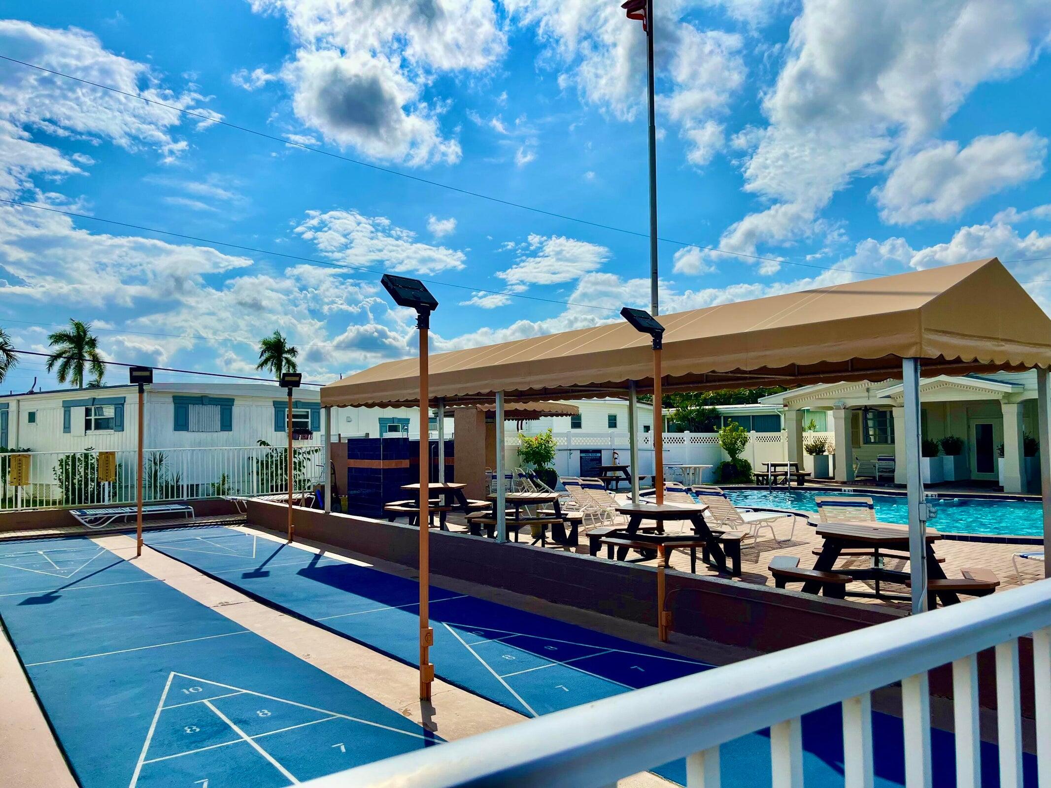 Orangebrook Harbor - Residential