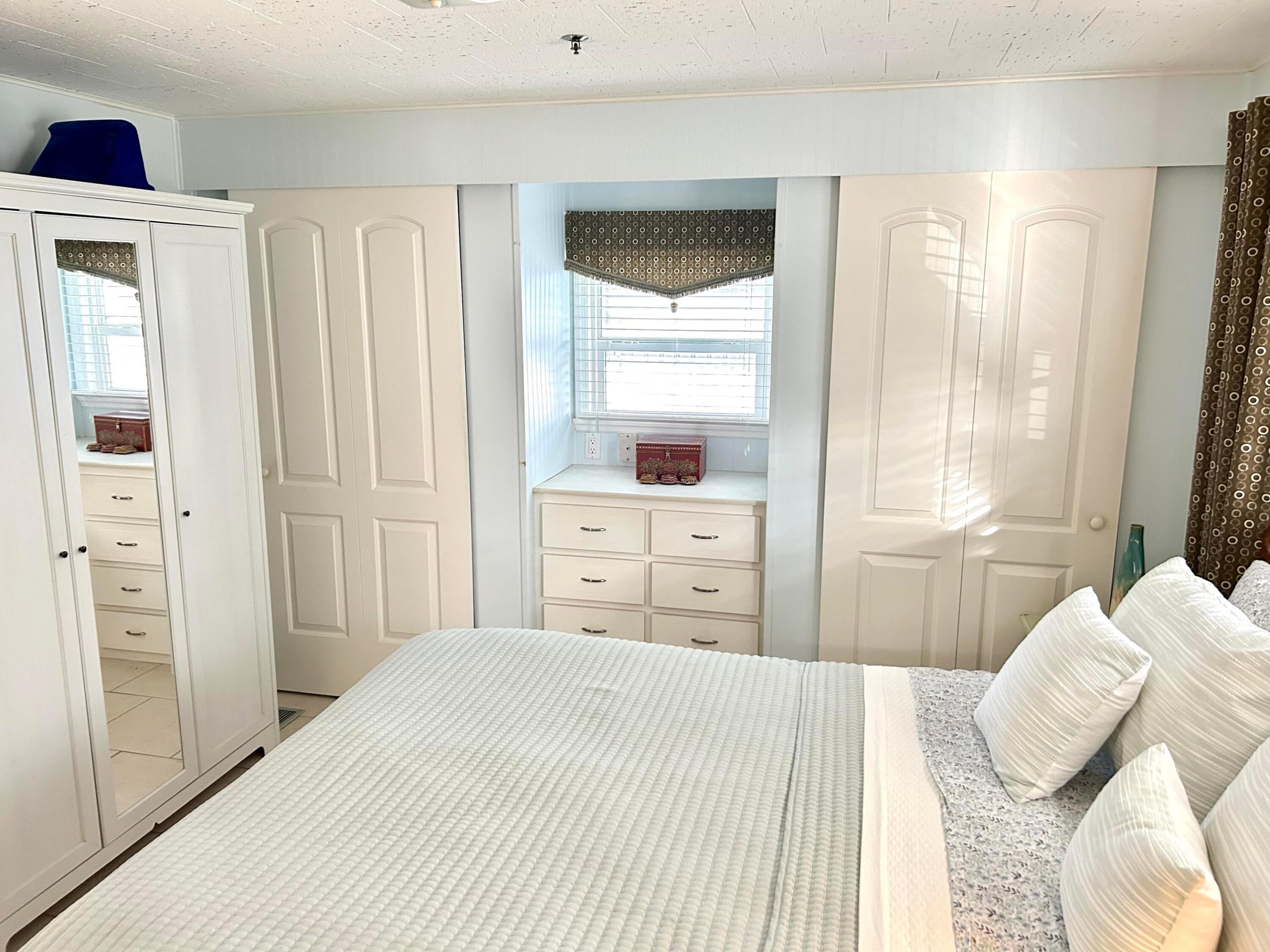 Orangebrook Harbor - Residential