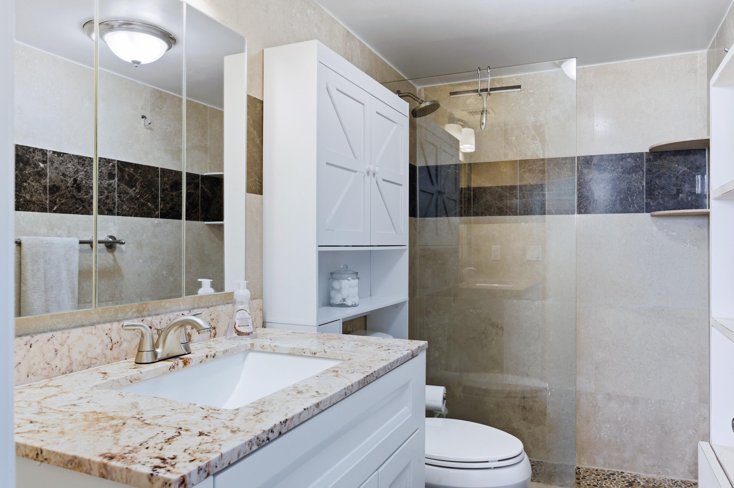 PALM BEACH HOUSE CONDO - Residential