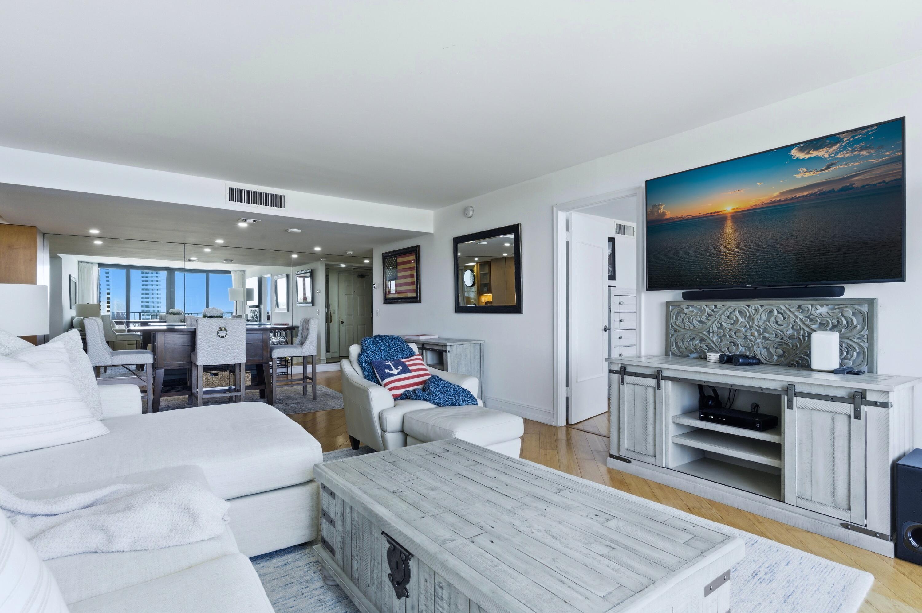 PALM BEACH HOUSE CONDO - Residential
