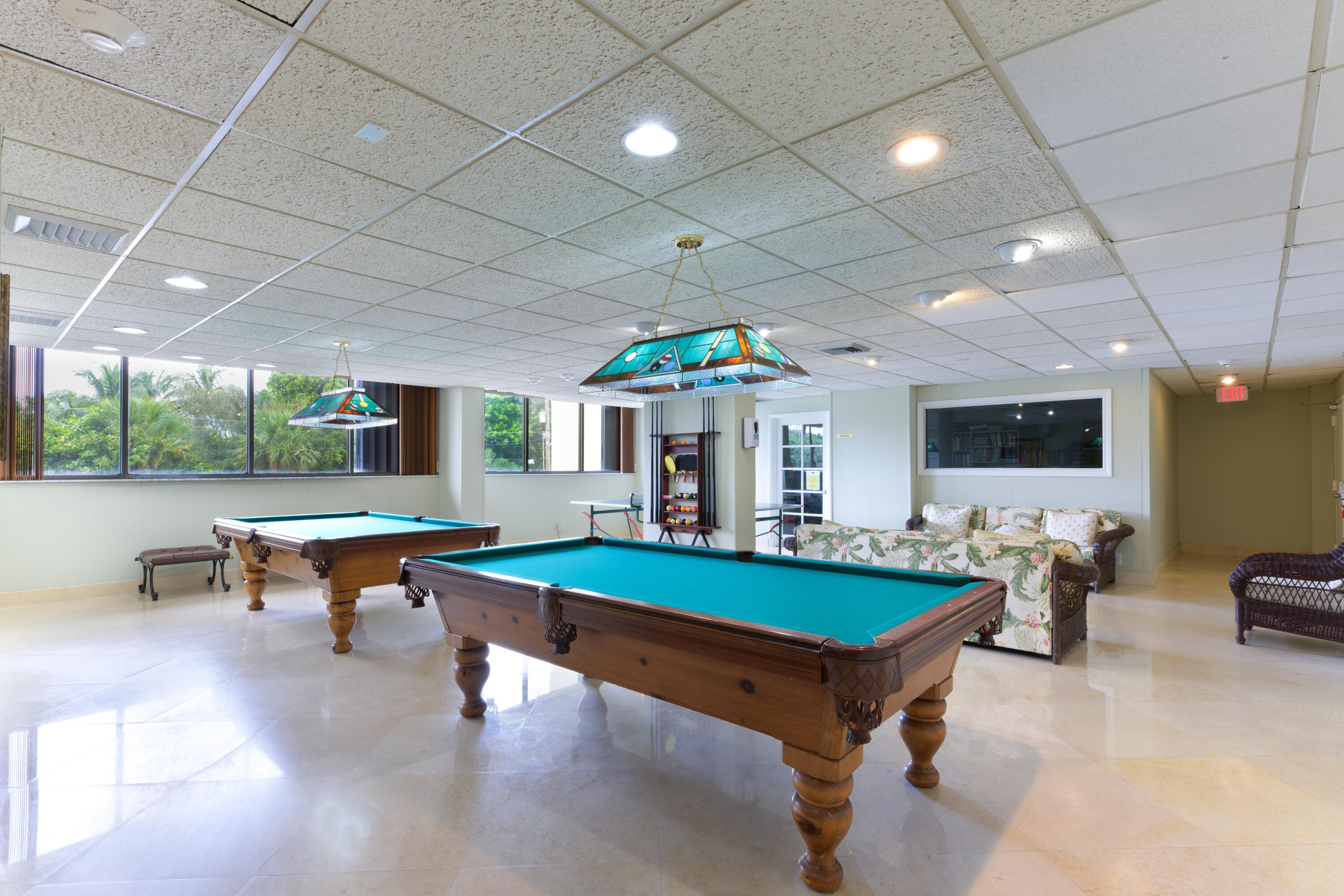 PALM BEACH HOUSE CONDO - Residential