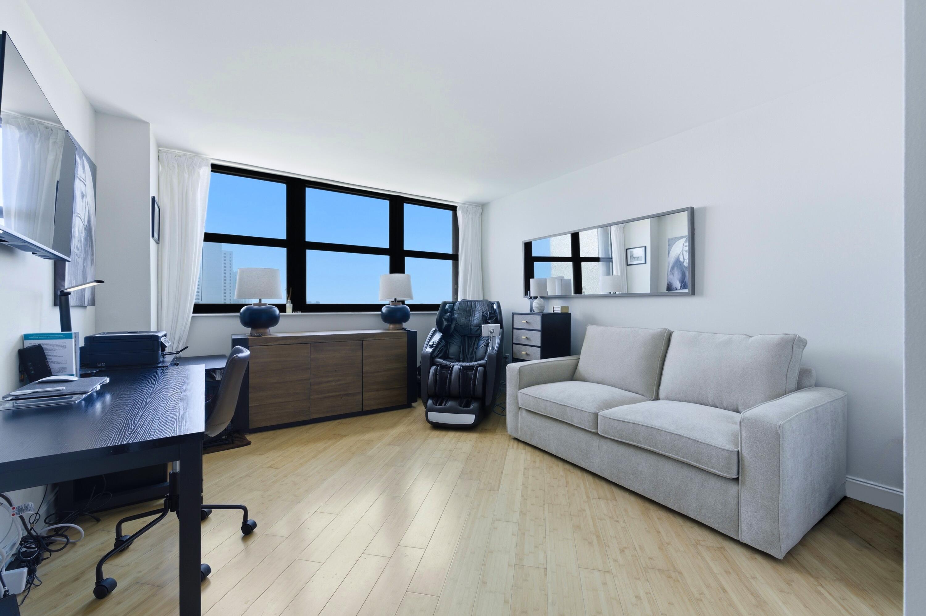 PALM BEACH HOUSE CONDO - Residential