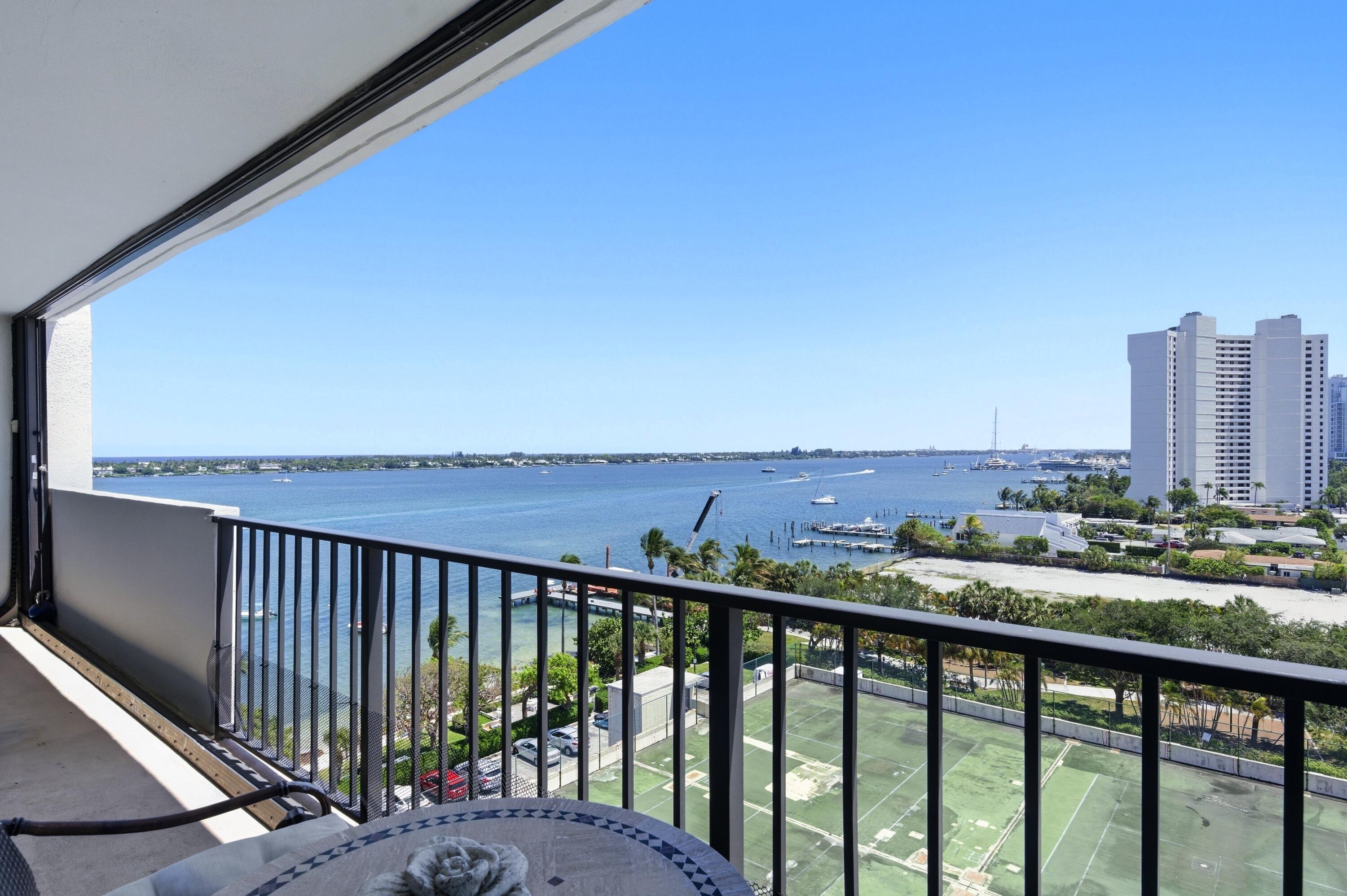 PALM BEACH HOUSE CONDO - Residential