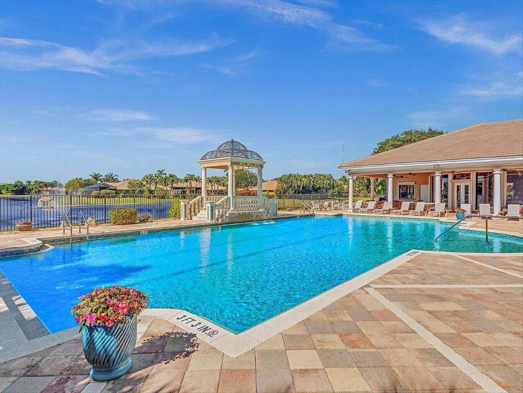 TIVOLI RESERVE - Residential