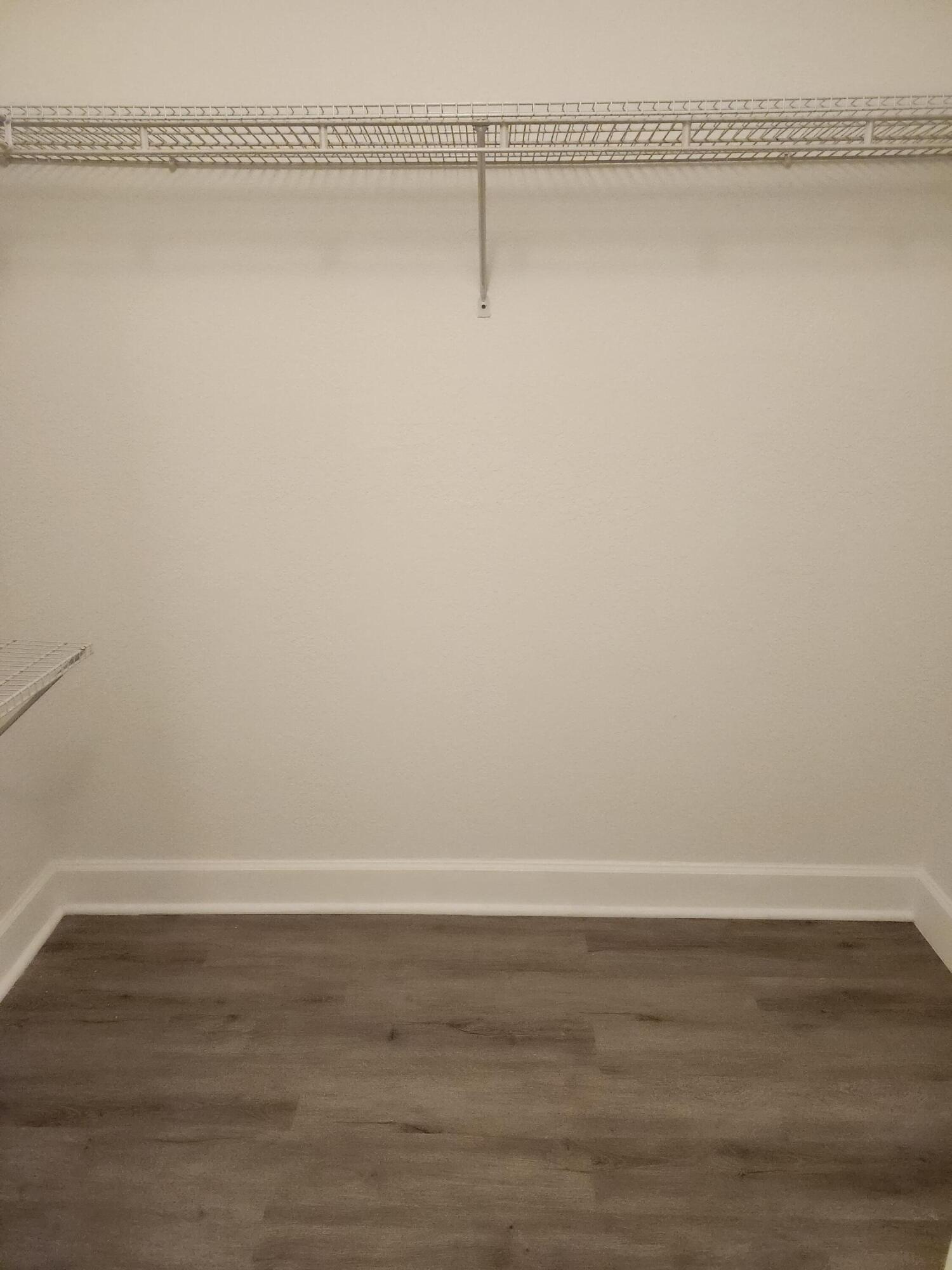 VIZCAYA LAKES CONDO - Residential Lease