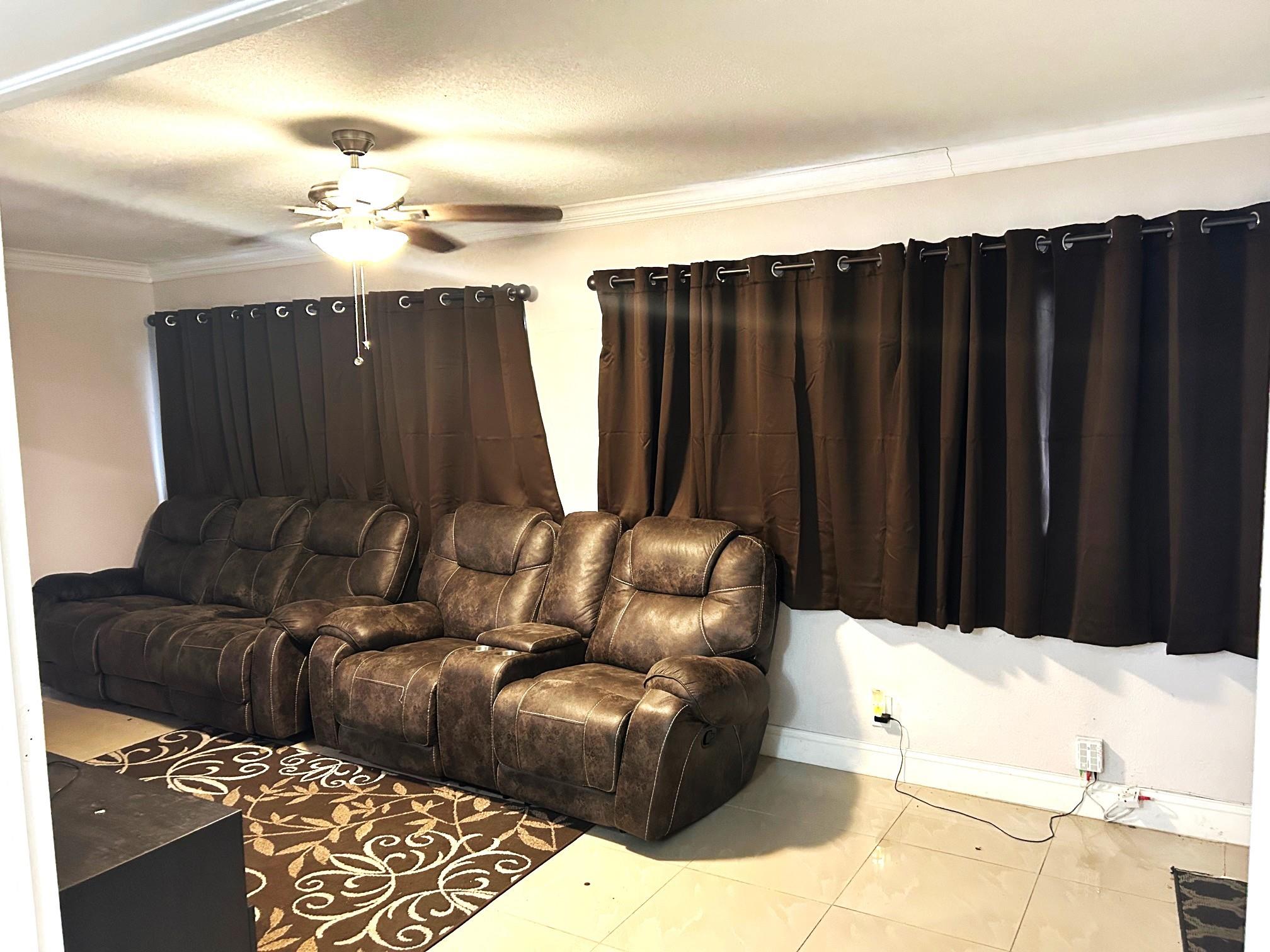6803 Oakmont