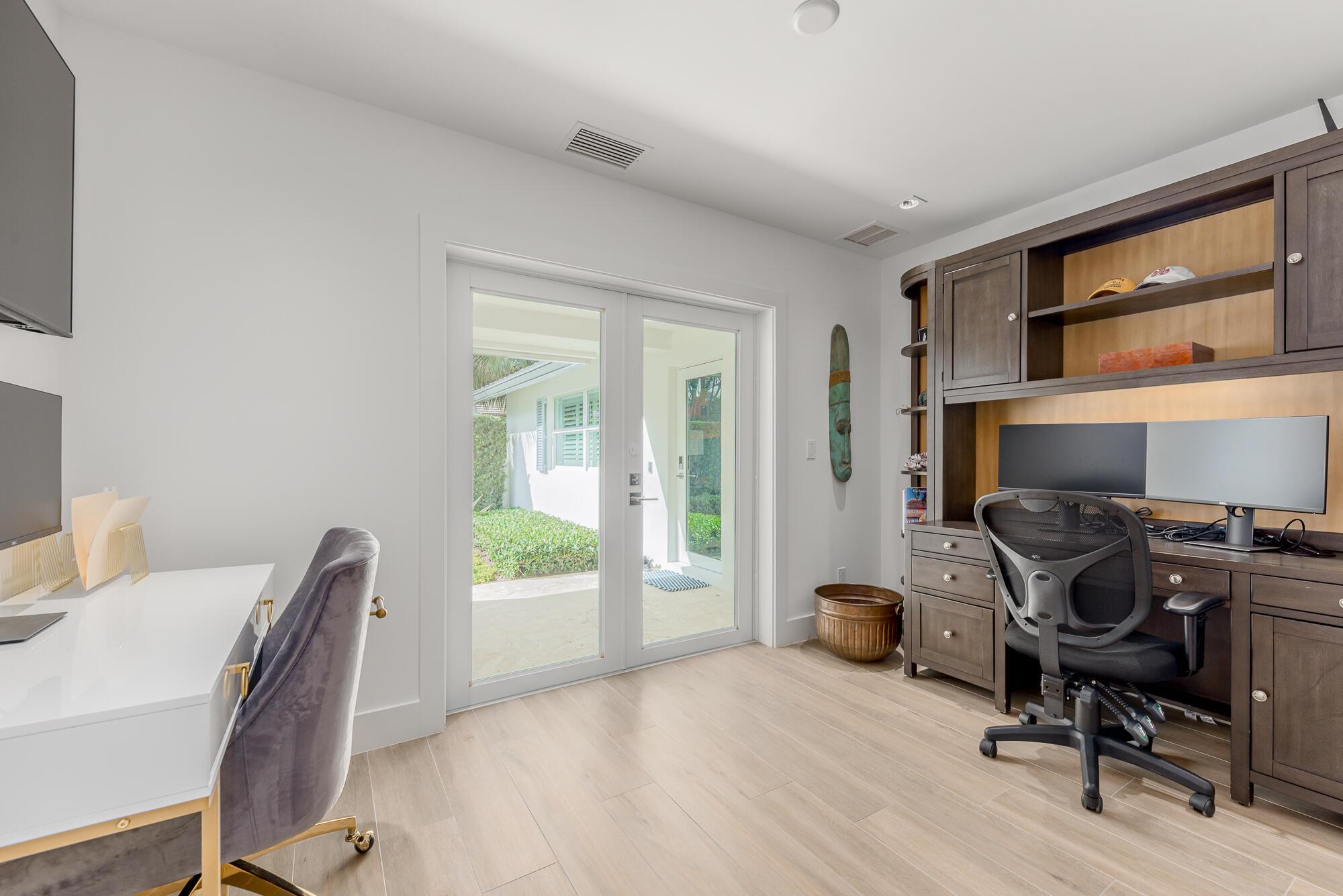 ST LUCIE ESTATES - Residential