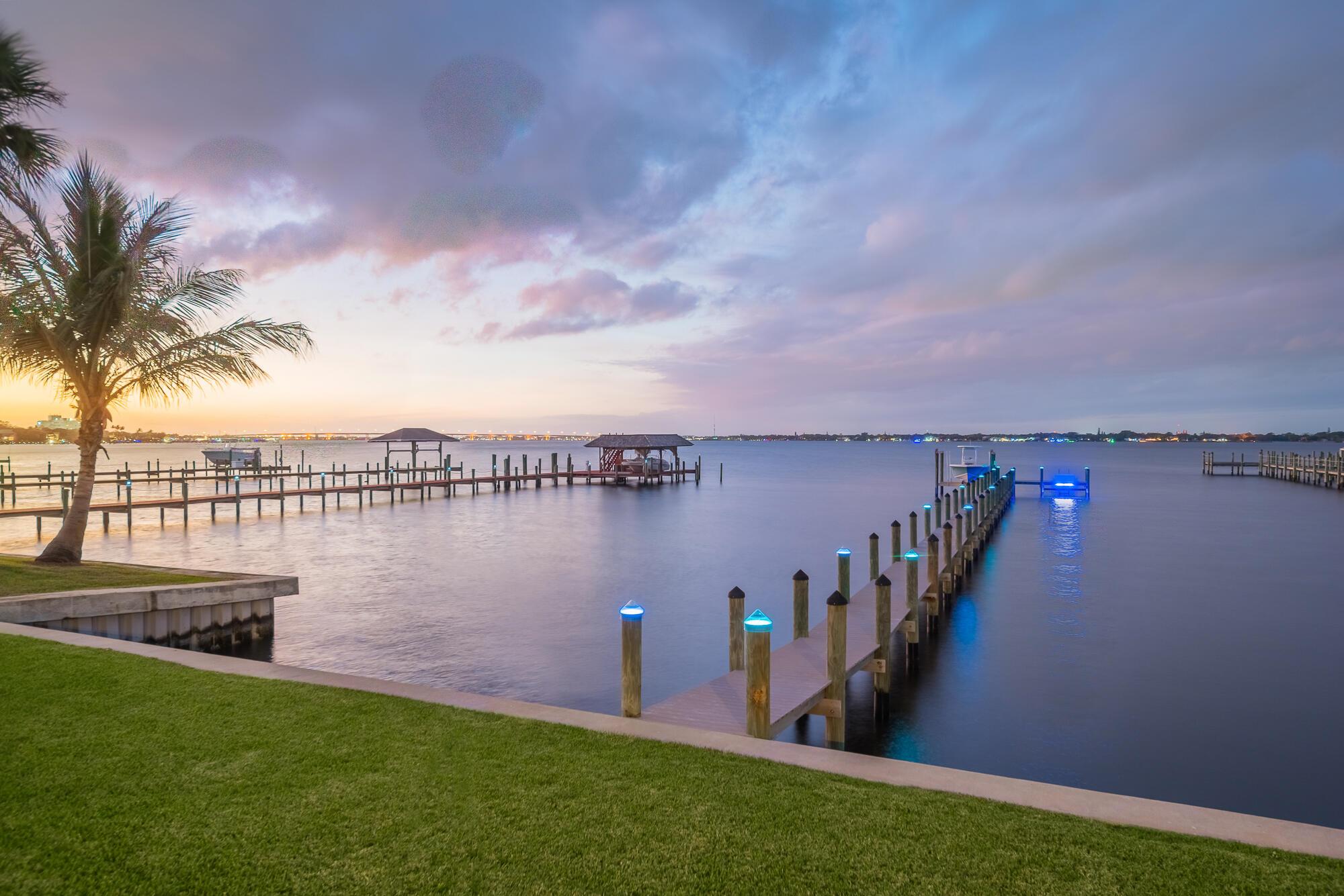 ST LUCIE ESTATES - Residential