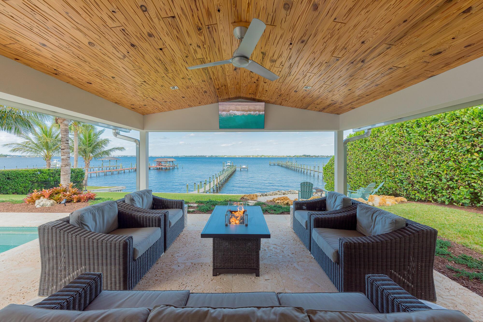 ST LUCIE ESTATES - Residential