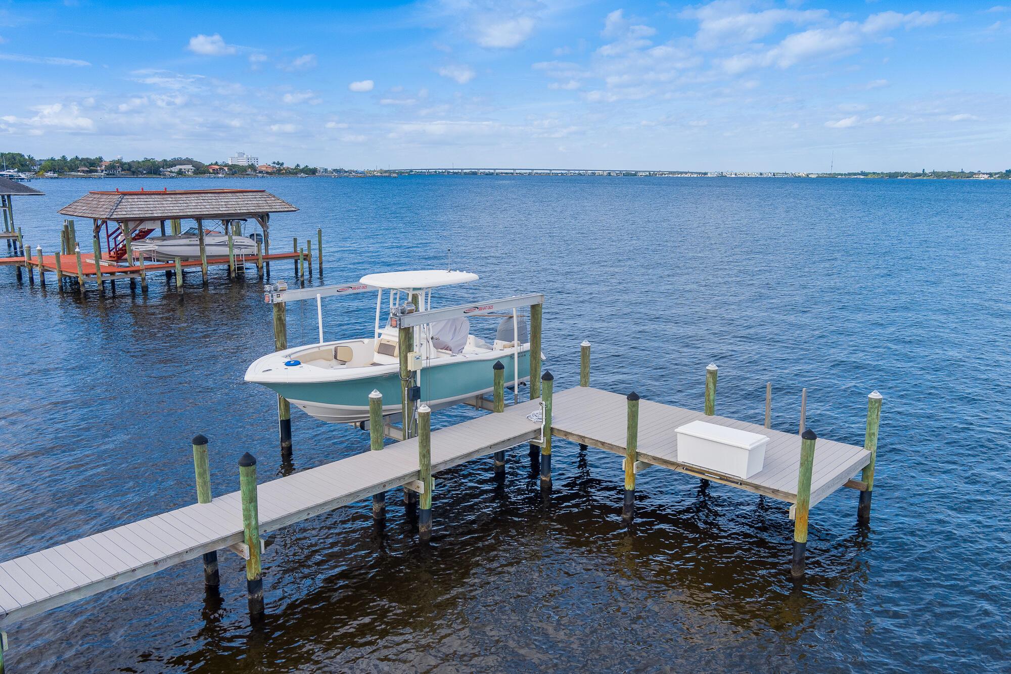 ST LUCIE ESTATES - Residential