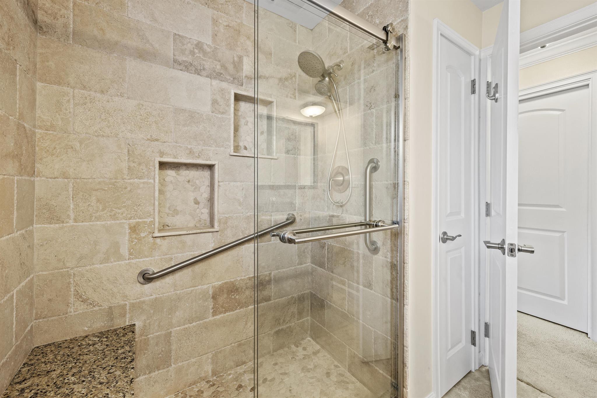 PALM BEACH GARDENS 3 - Residential