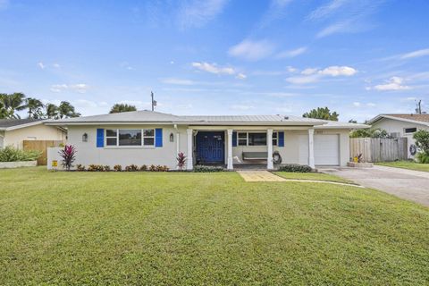 Photo of 3654 Cosmos Street, Palm Beach Gardens, FL 33410 (MLS # R11133753) Photo of 3654 Cosmos Street, Palm Beach Gardens, FL 33410 (MLS # R11133753)