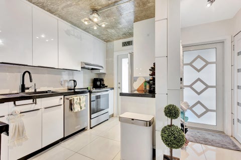 Tiny photo for 400 SE 10TH Street #302, Deerfield Beach, FL 33441 (MLS # B26069656)