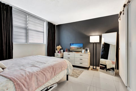Tiny photo for 400 SE 10TH Street #302, Deerfield Beach, FL 33441 (MLS # B26069656)