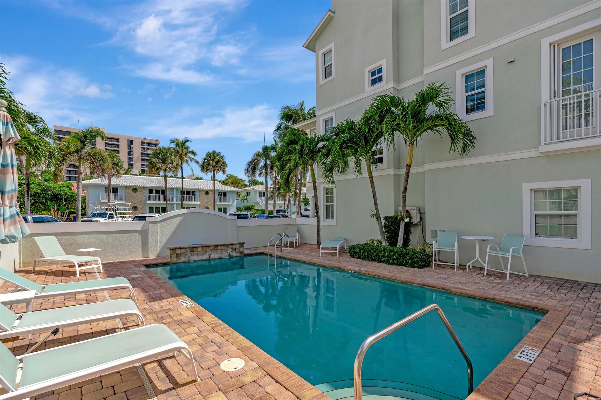 MERCURY RISING - Residential Lease