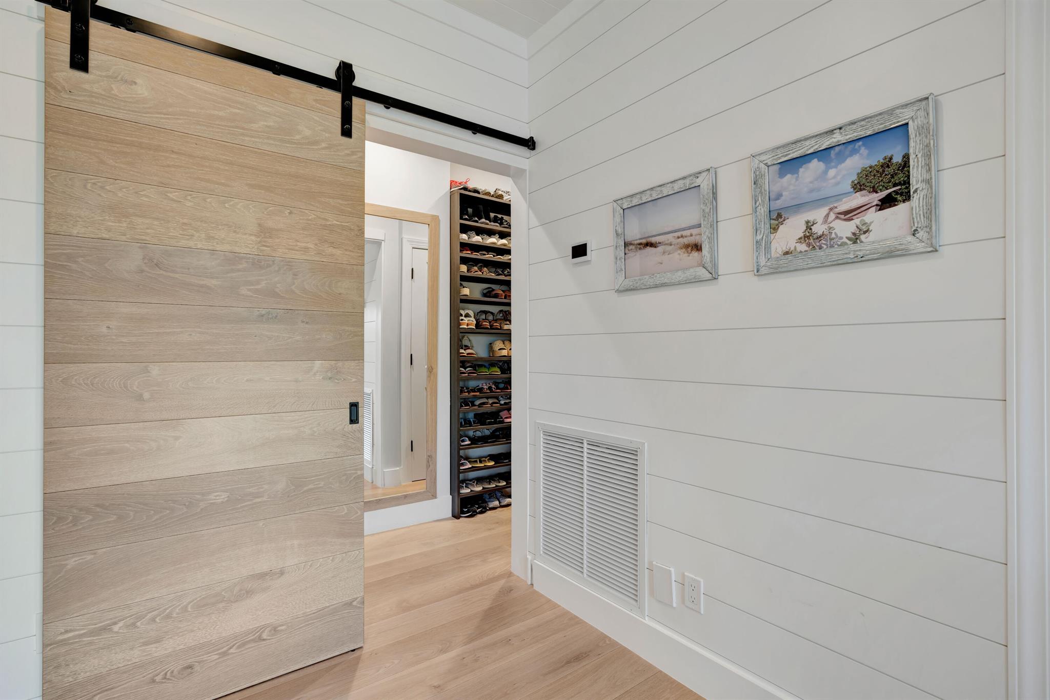 MERCURY RISING - Residential Lease