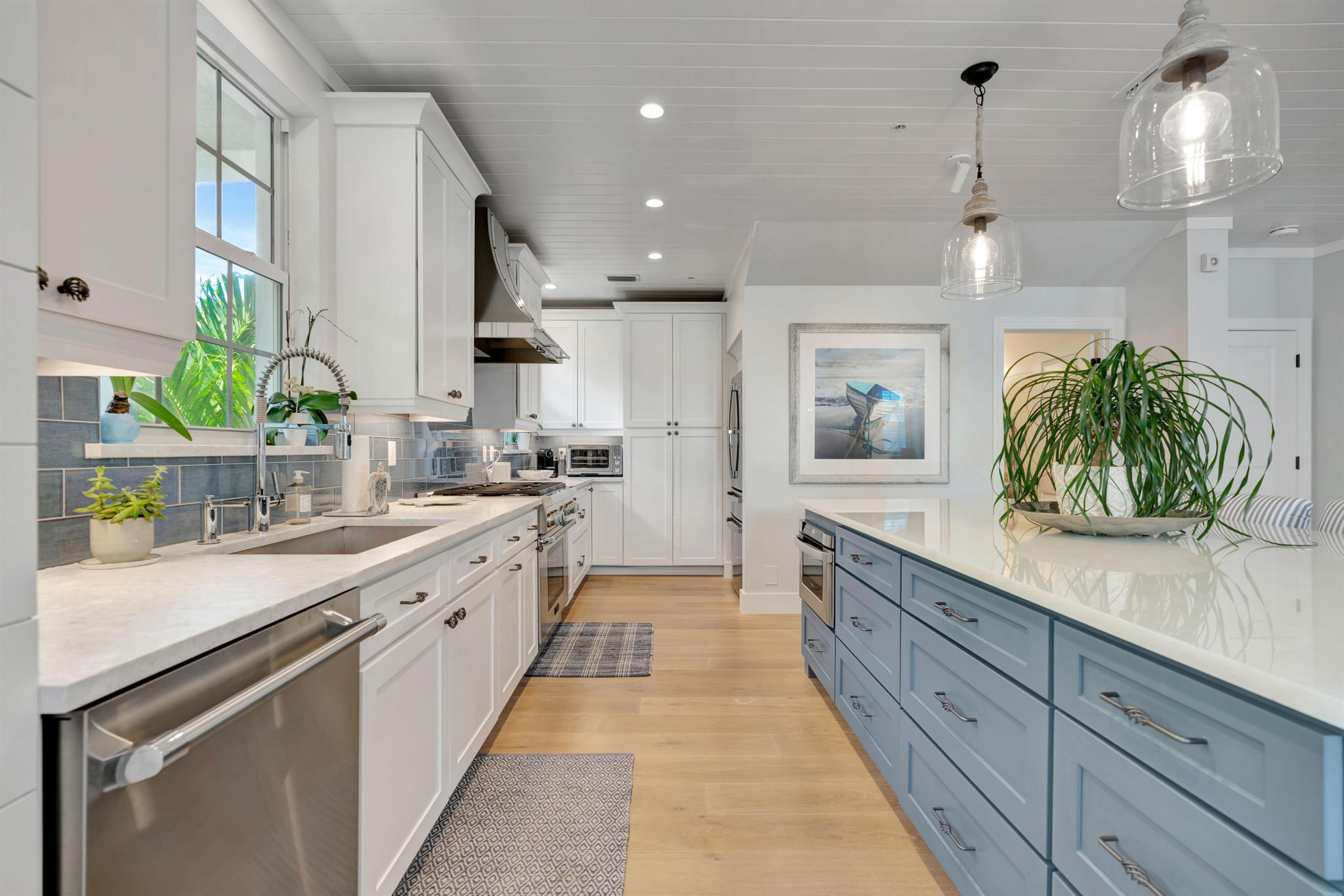 MERCURY RISING - Residential Lease
