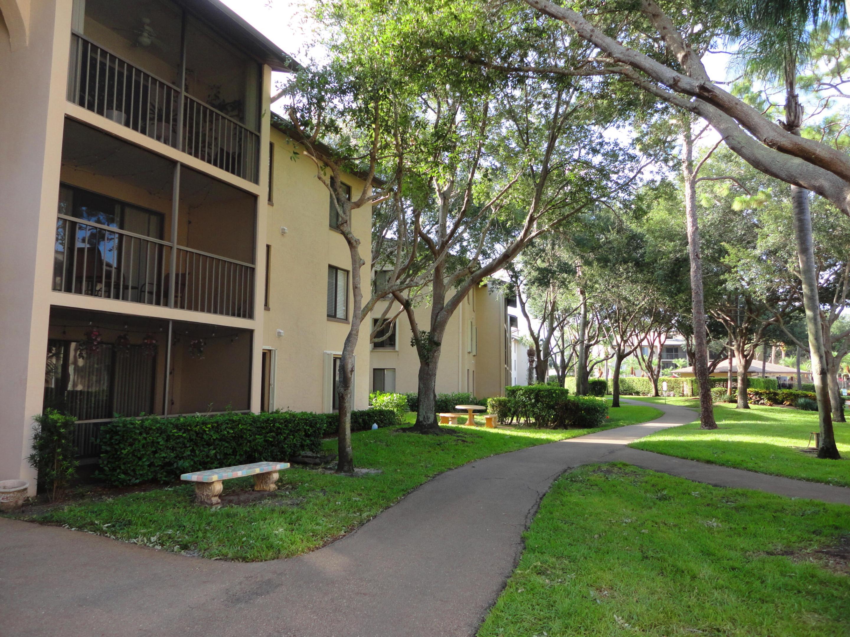 CHARTER CLUB OF PALM BEACH CONDO - Residential