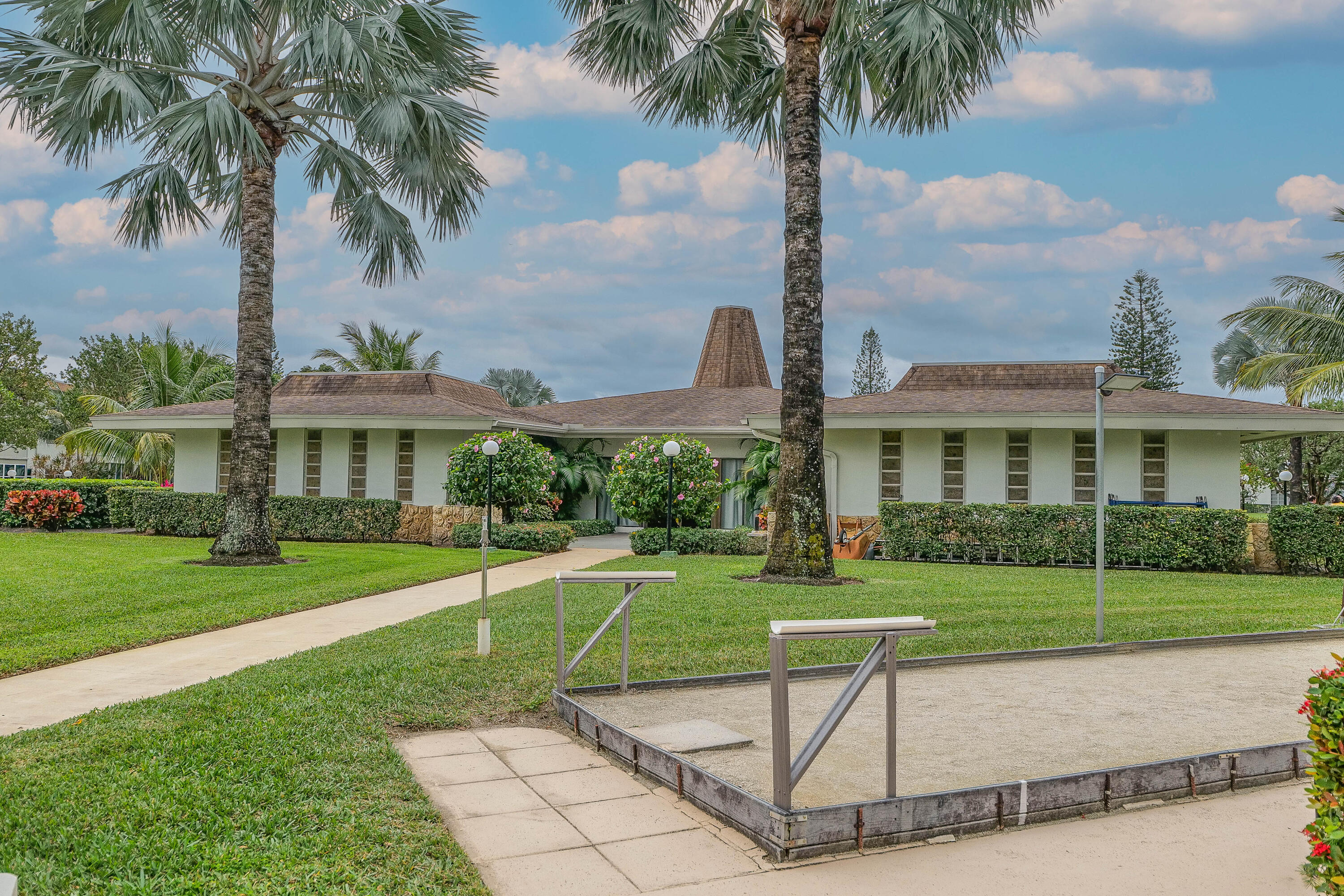 NETTLE GARDENS - Residential