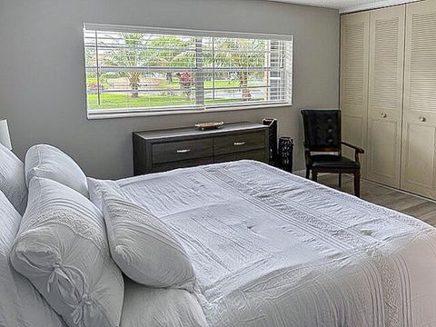 3505 NW 48th Avenue 403 Lauderdale Lakes FL 33319