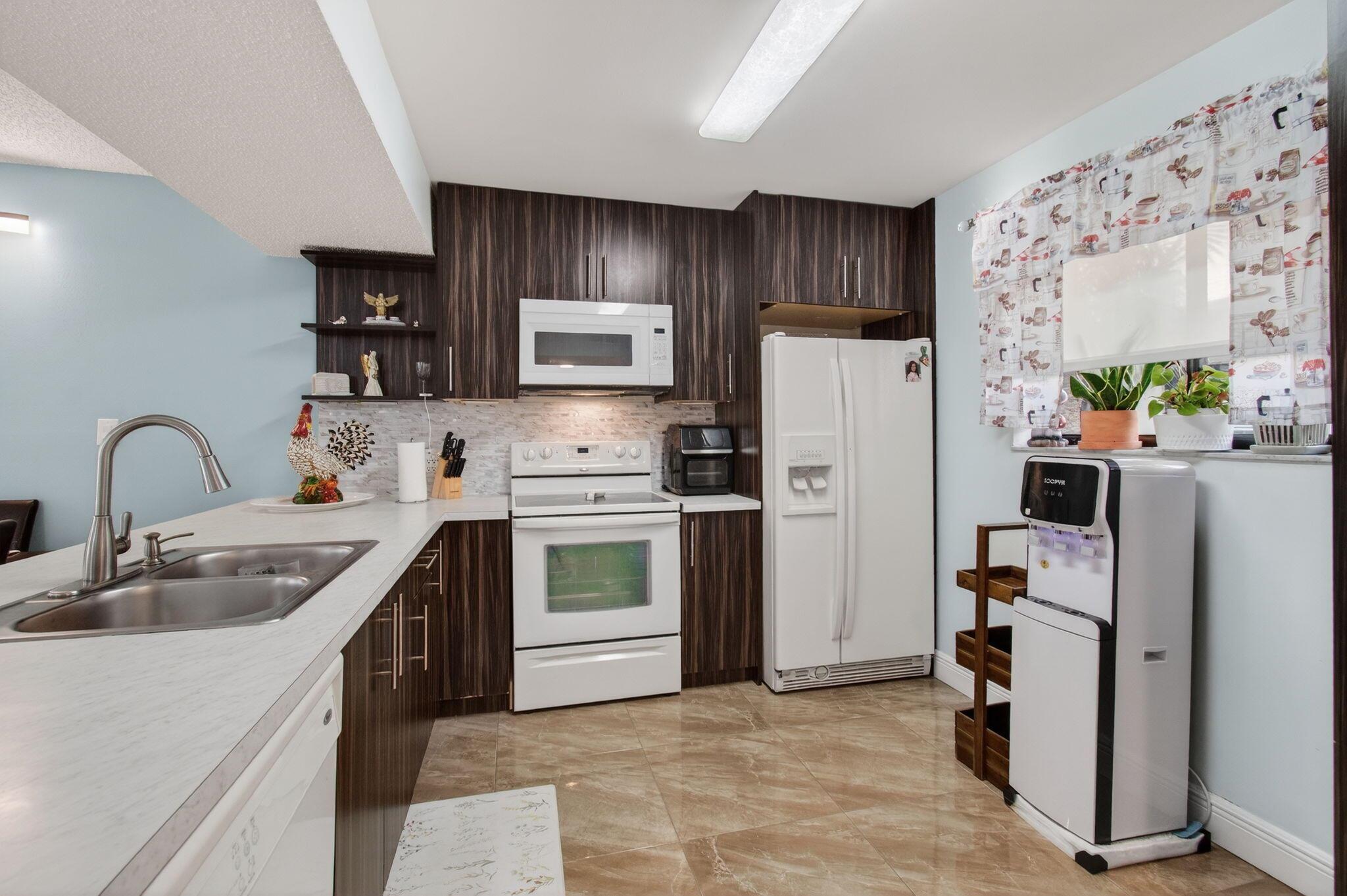 LAS VERDES - Residential