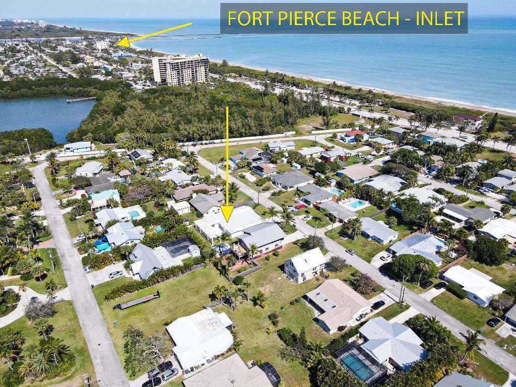 Photo of 1123 Granada Street, Fort Pierce, FL 34949 (MLS # R10959774)