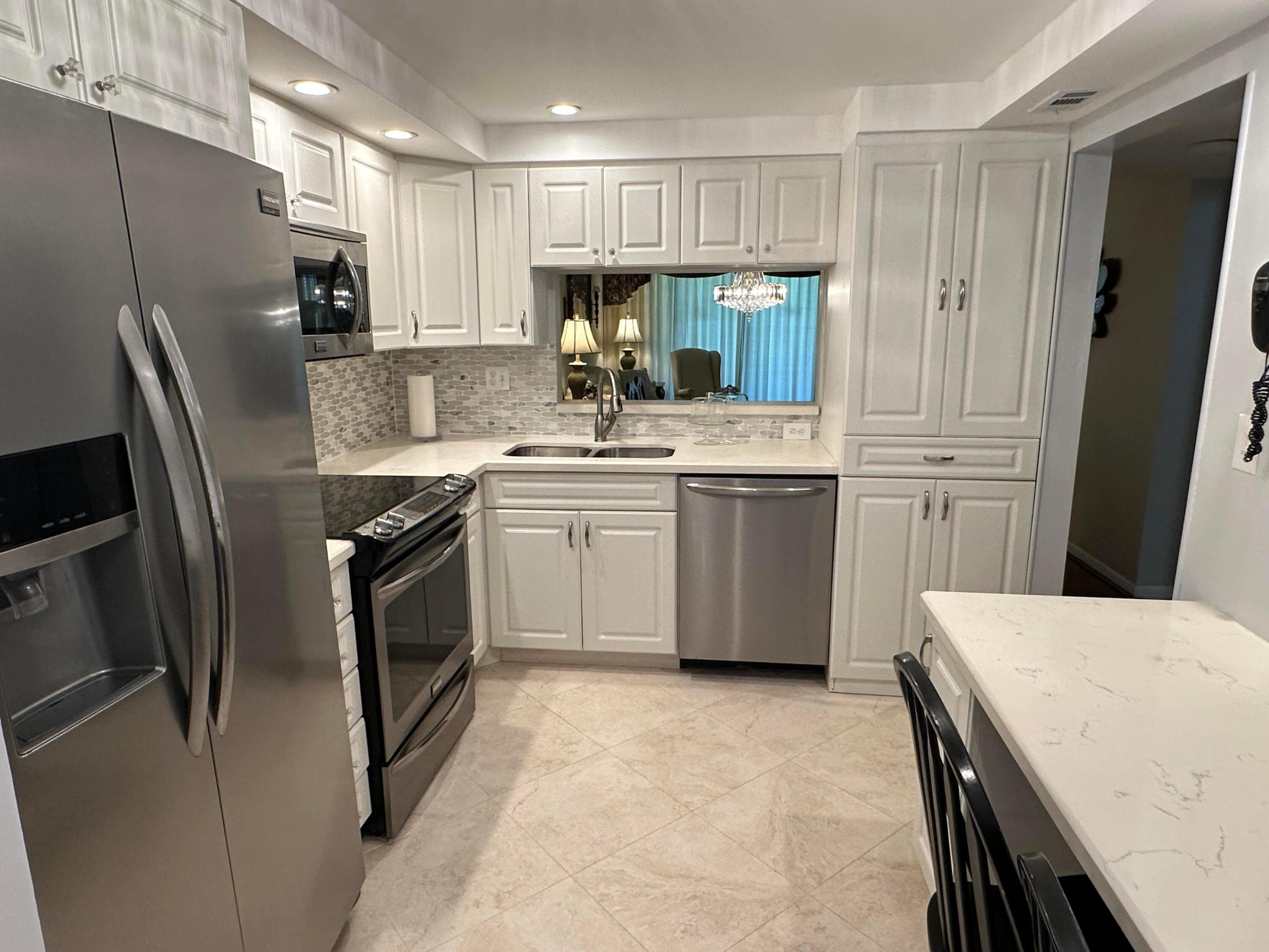 Colony Point 4 Condo - Residential