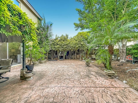 Tiny photo for 2002 SE 14TH Court, Homestead, FL 33035 (MLS # B26089821)